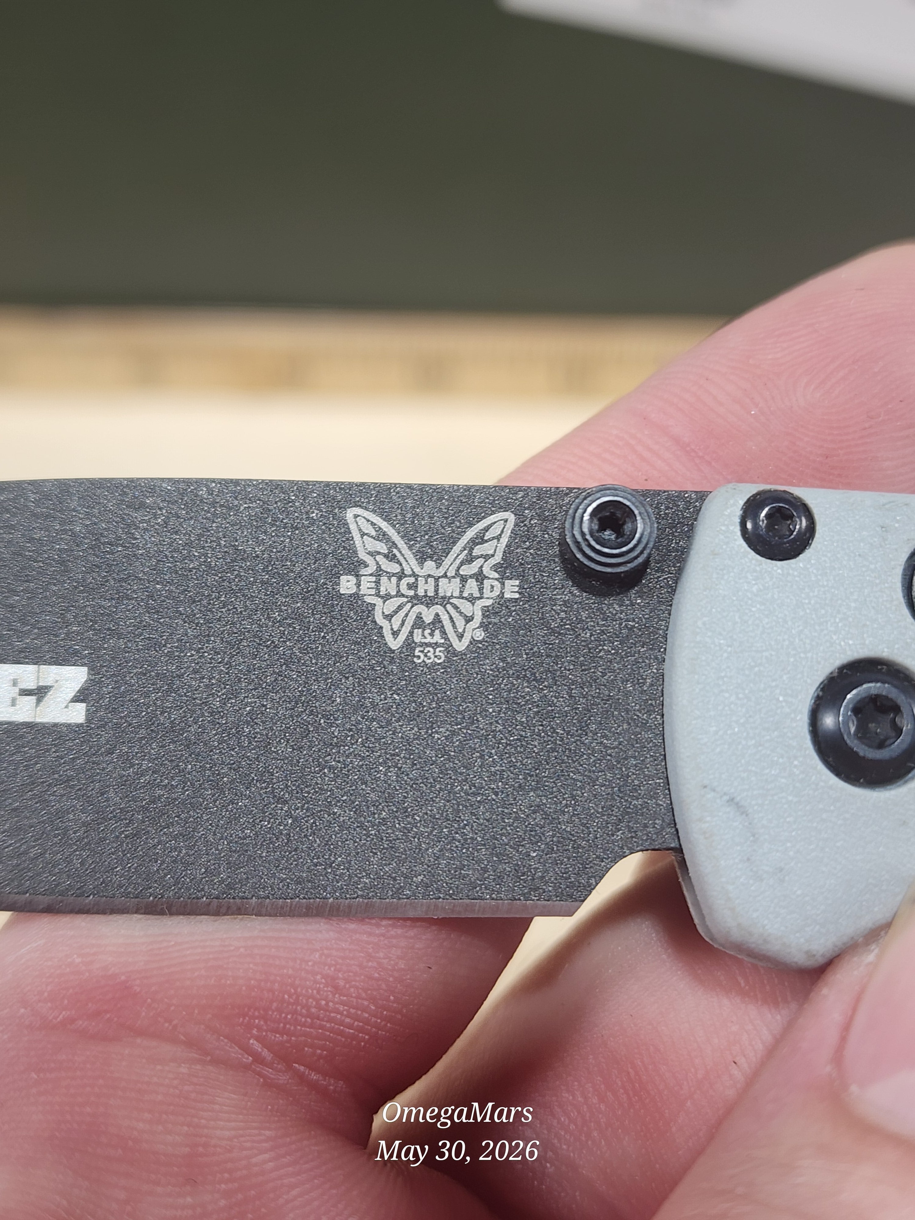 BENCHMADE 535 Bugout S30V - Light Usage - Dirty #8