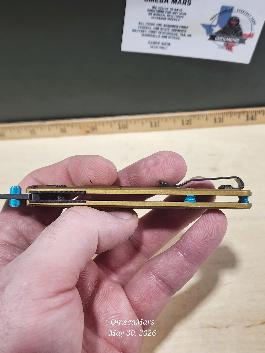 BENCHMADE 535 Bugout M390 Burnt Brass - Light Usage - Dirty #9