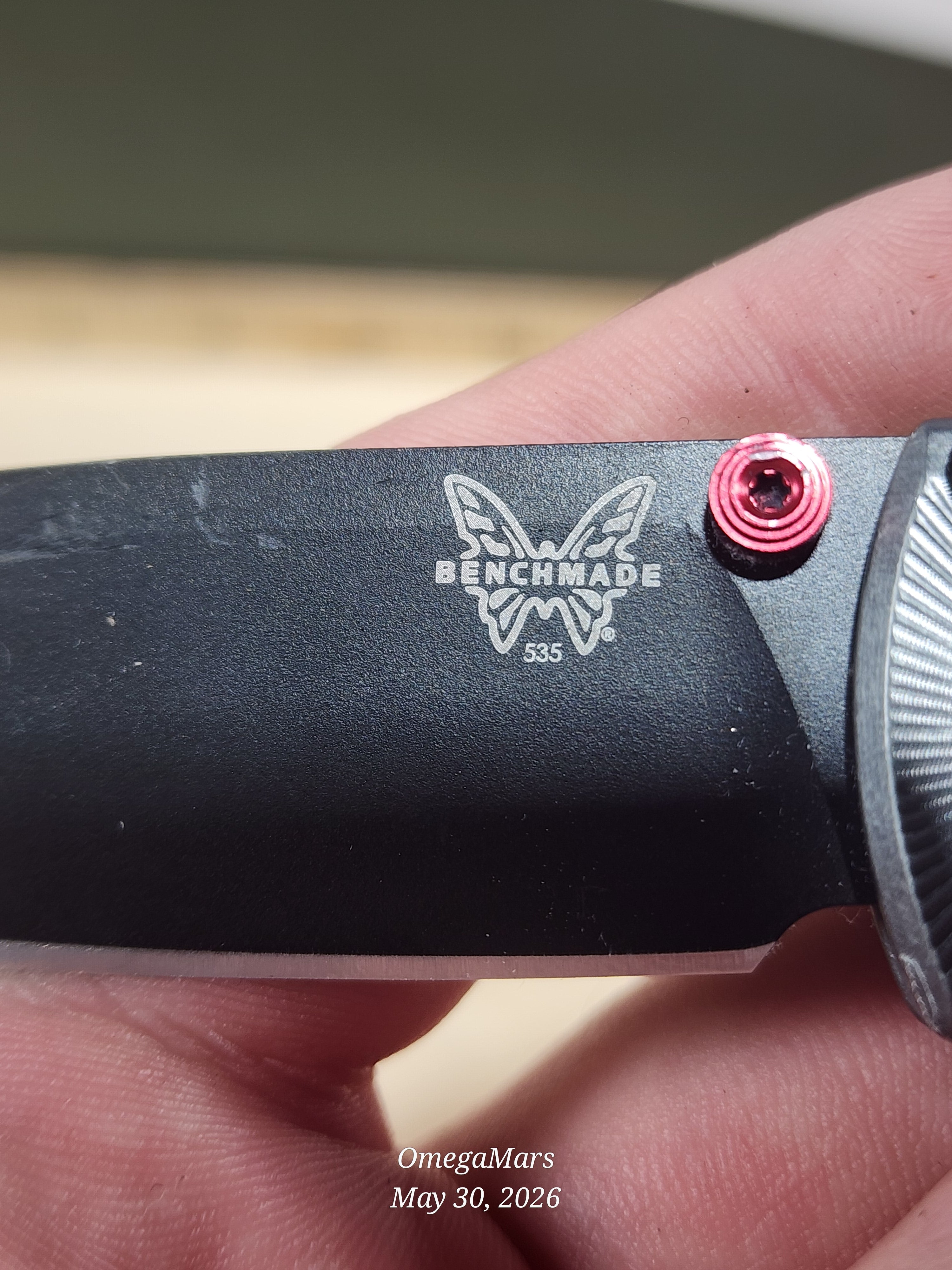 BENCHMADE 535 Bugout M390 - Light Usage - Dirty #10