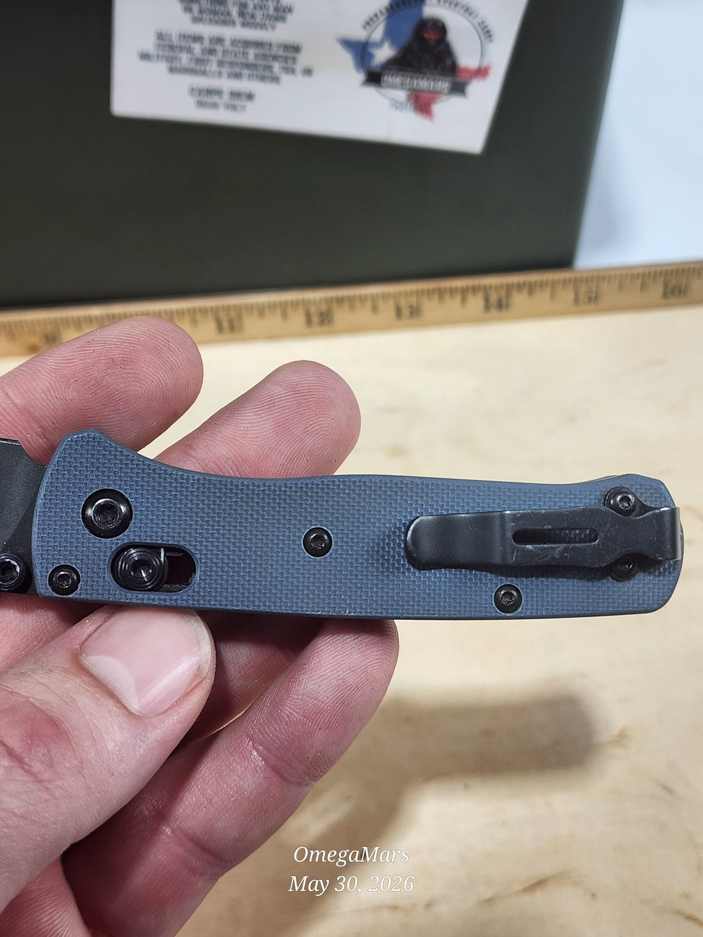 BENCHMADE 533 Mini Bugout S30V - Light Usage - Dirty #12