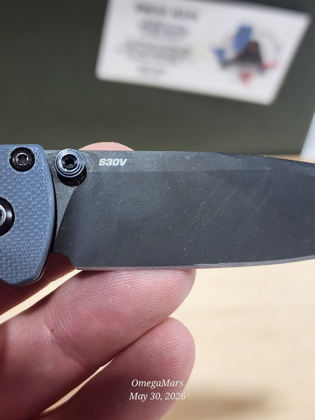 BENCHMADE 533 Mini Bugout S30V - Light Usage - Dirty #12