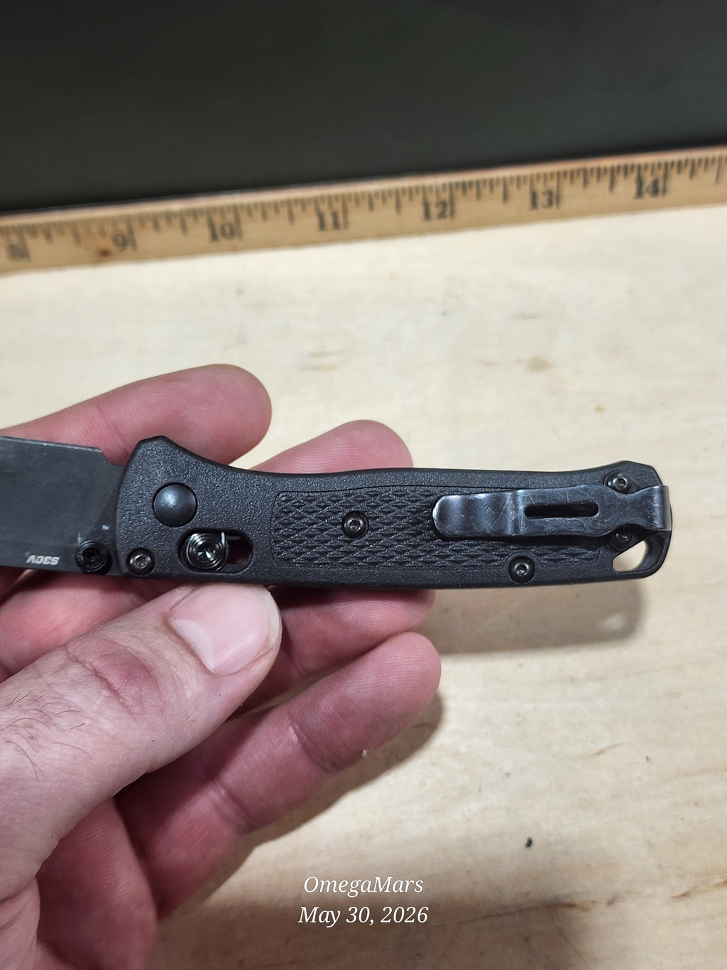 BENCHMADE 533 Mini Bugout S30V - Light Usage - Dirty #14