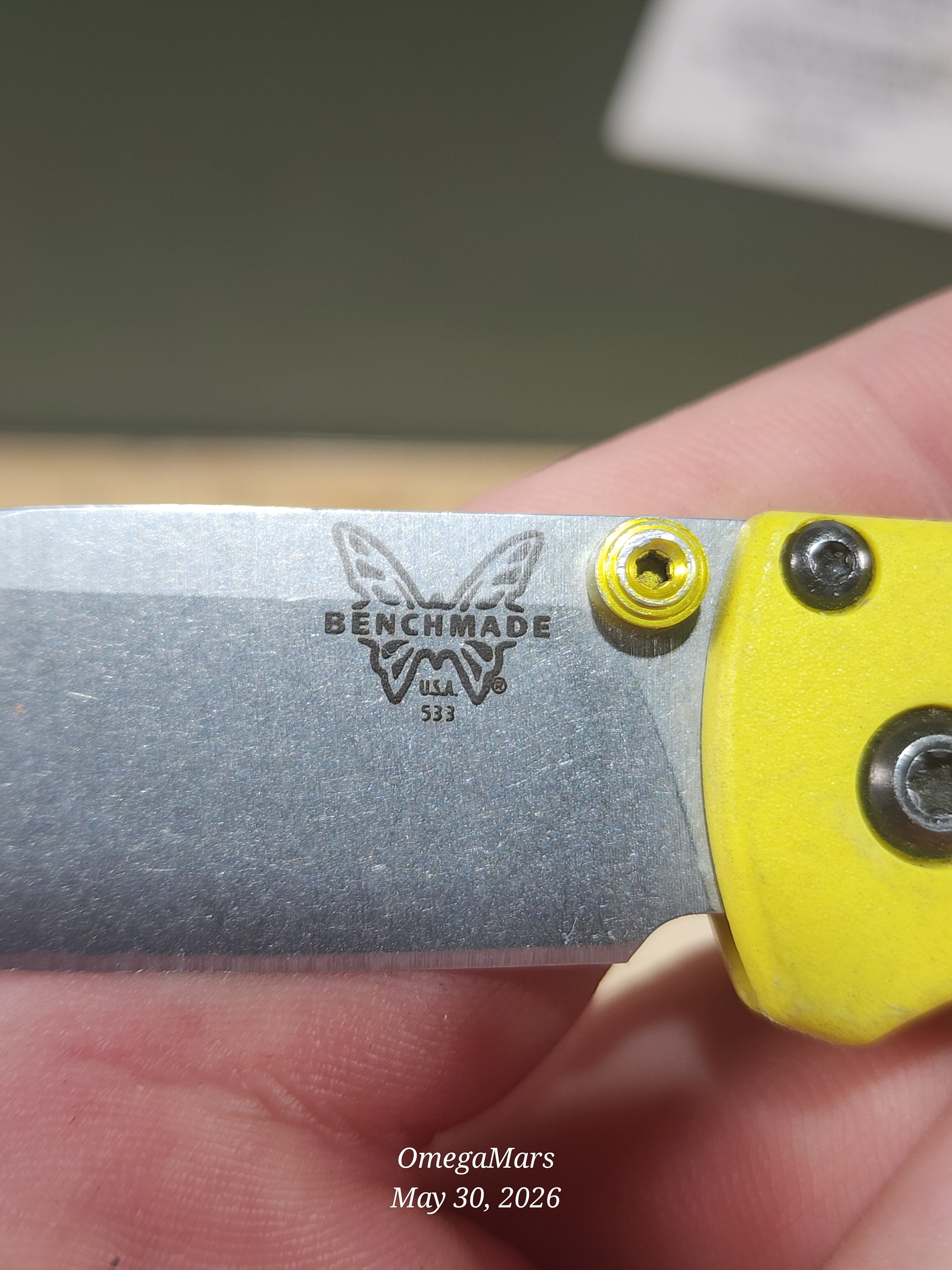 BENCHMADE 533 Mini Bugout S30V - Light Usage - Dirty #15