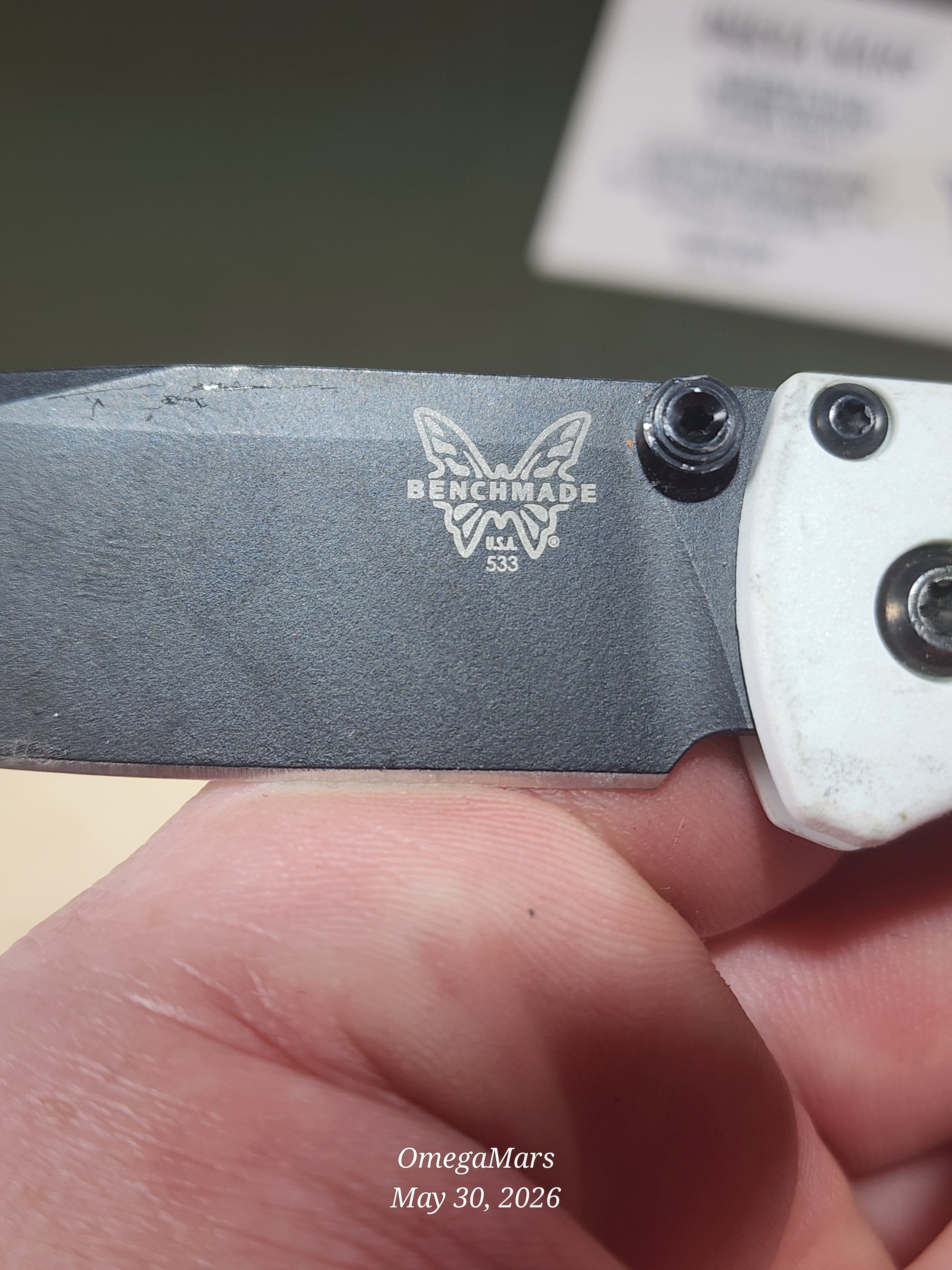 BENCHMADE 533 Mini Bugout S30V - Light Usage - Dirty #17