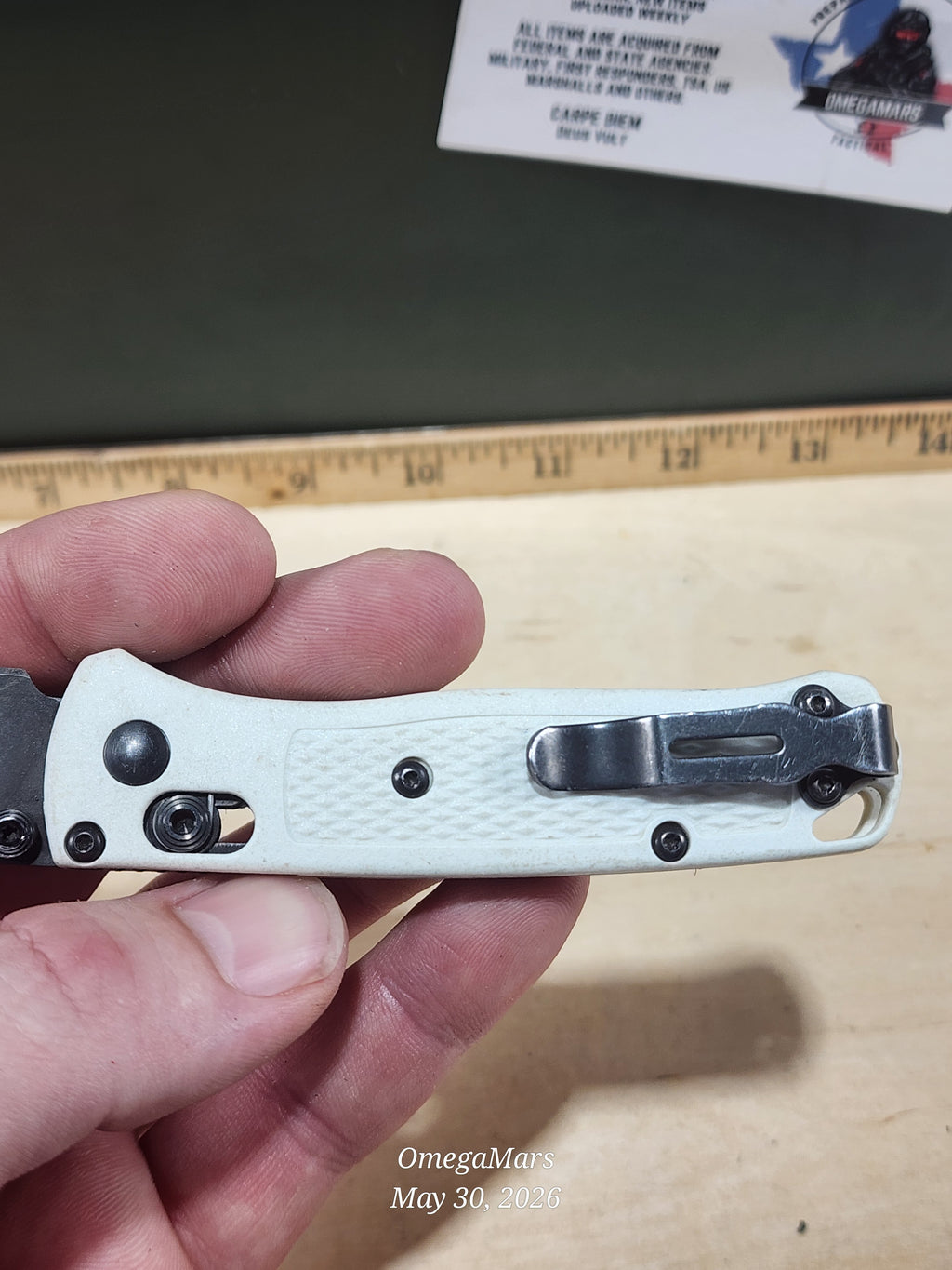 BENCHMADE 533 Mini Bugout S30V - Light Usage - Dirty #18
