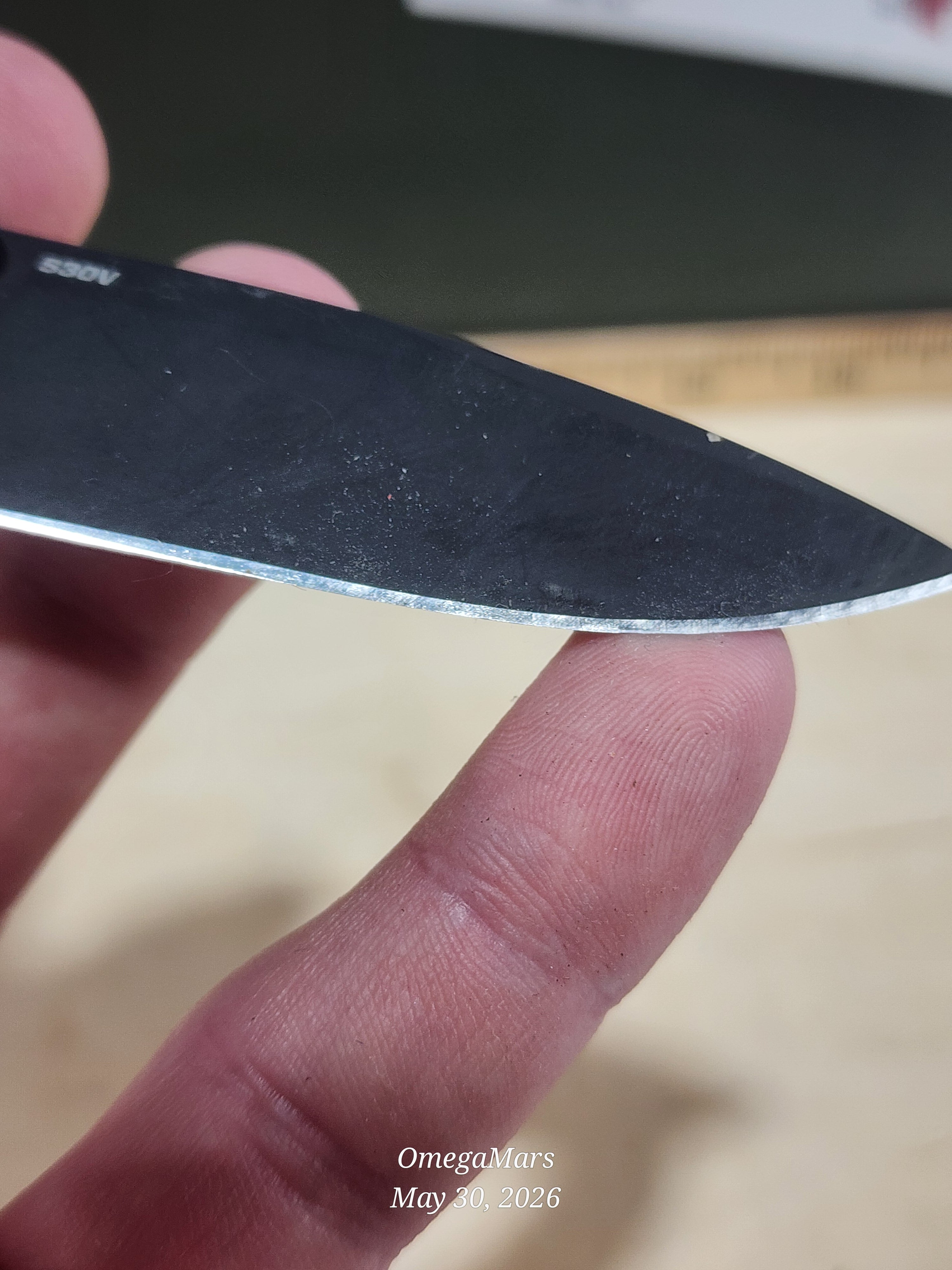 BENCHMADE 533 Mini Bugout S30V - Light Usage - Dirty #18