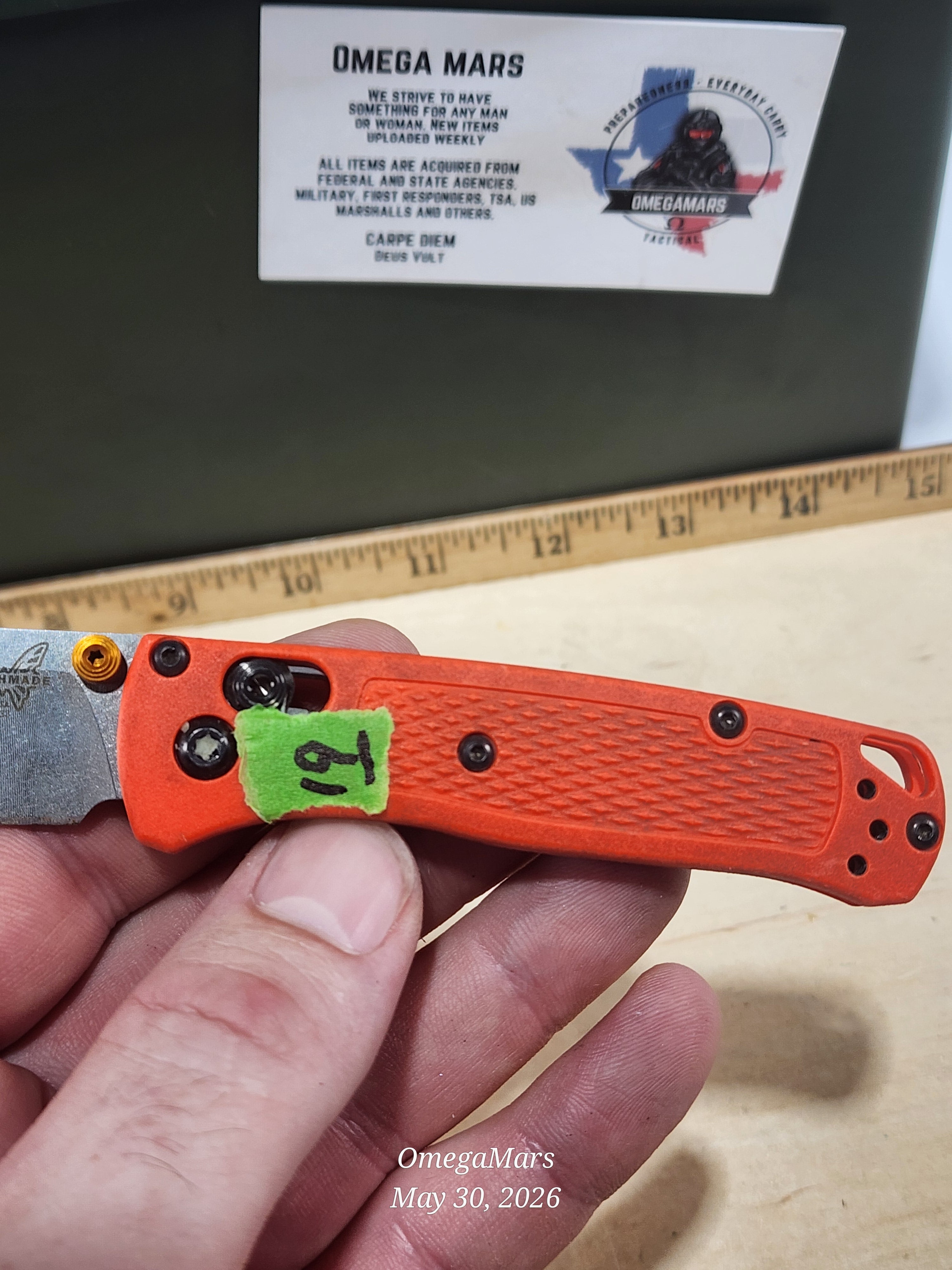 BENCHMADE 533 Mini Bugout S30V - Light Usage - Dirty #19