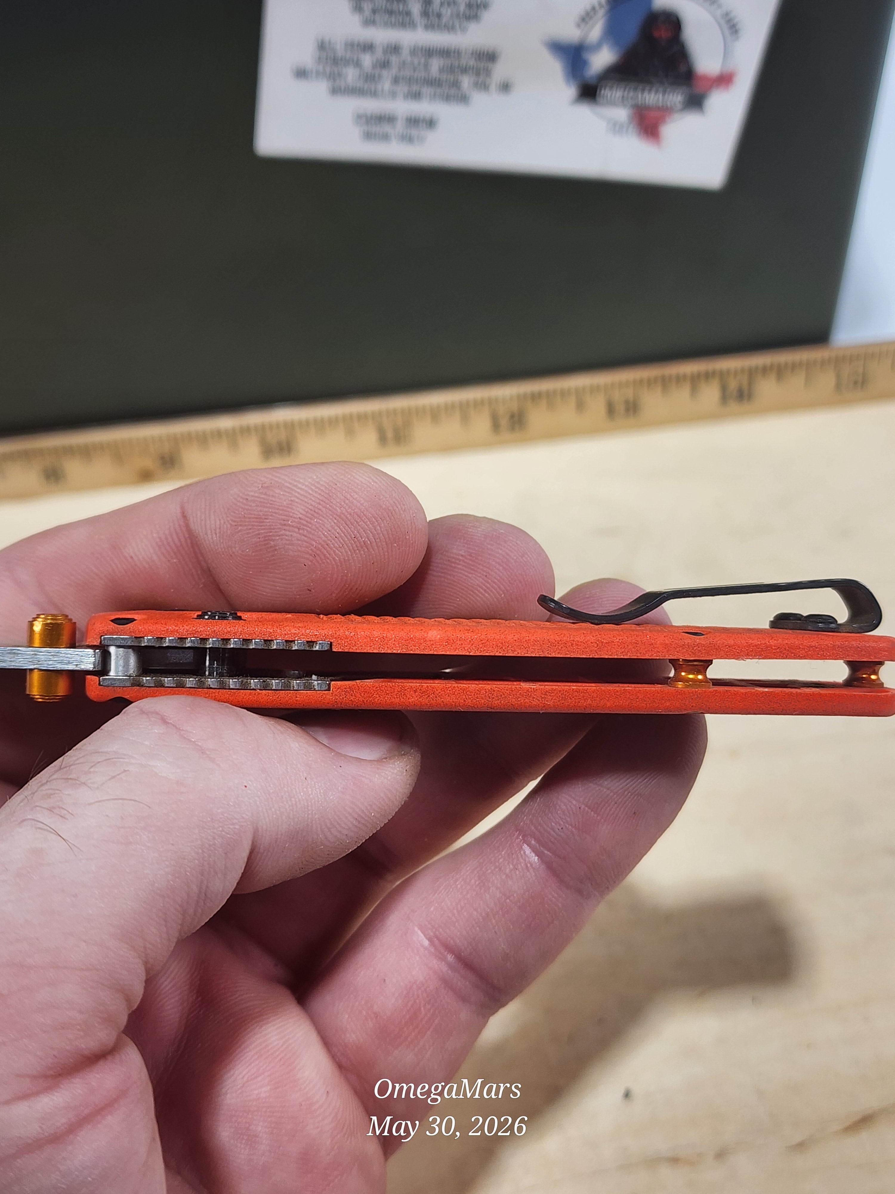 BENCHMADE 533 Mini Bugout S30V - Light Usage - Dirty #19