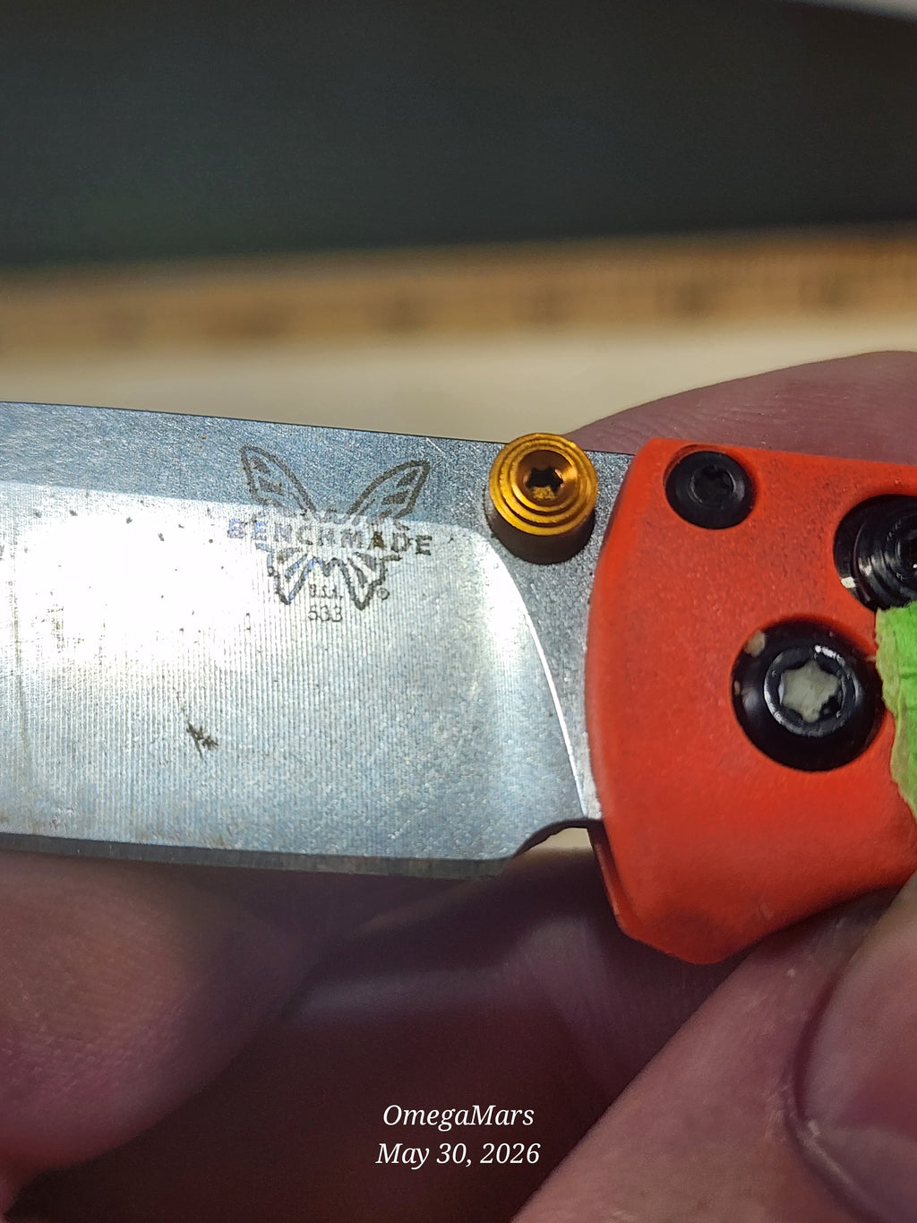 BENCHMADE 533 Mini Bugout S30V - Light Usage - Dirty #19
