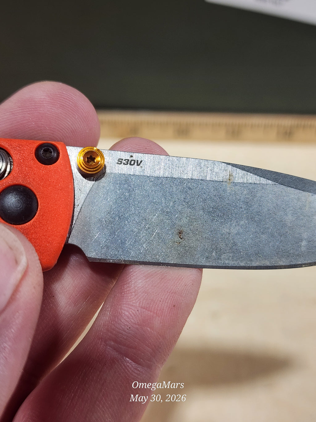 BENCHMADE 533 Mini Bugout S30V - Light Usage - Dirty #19