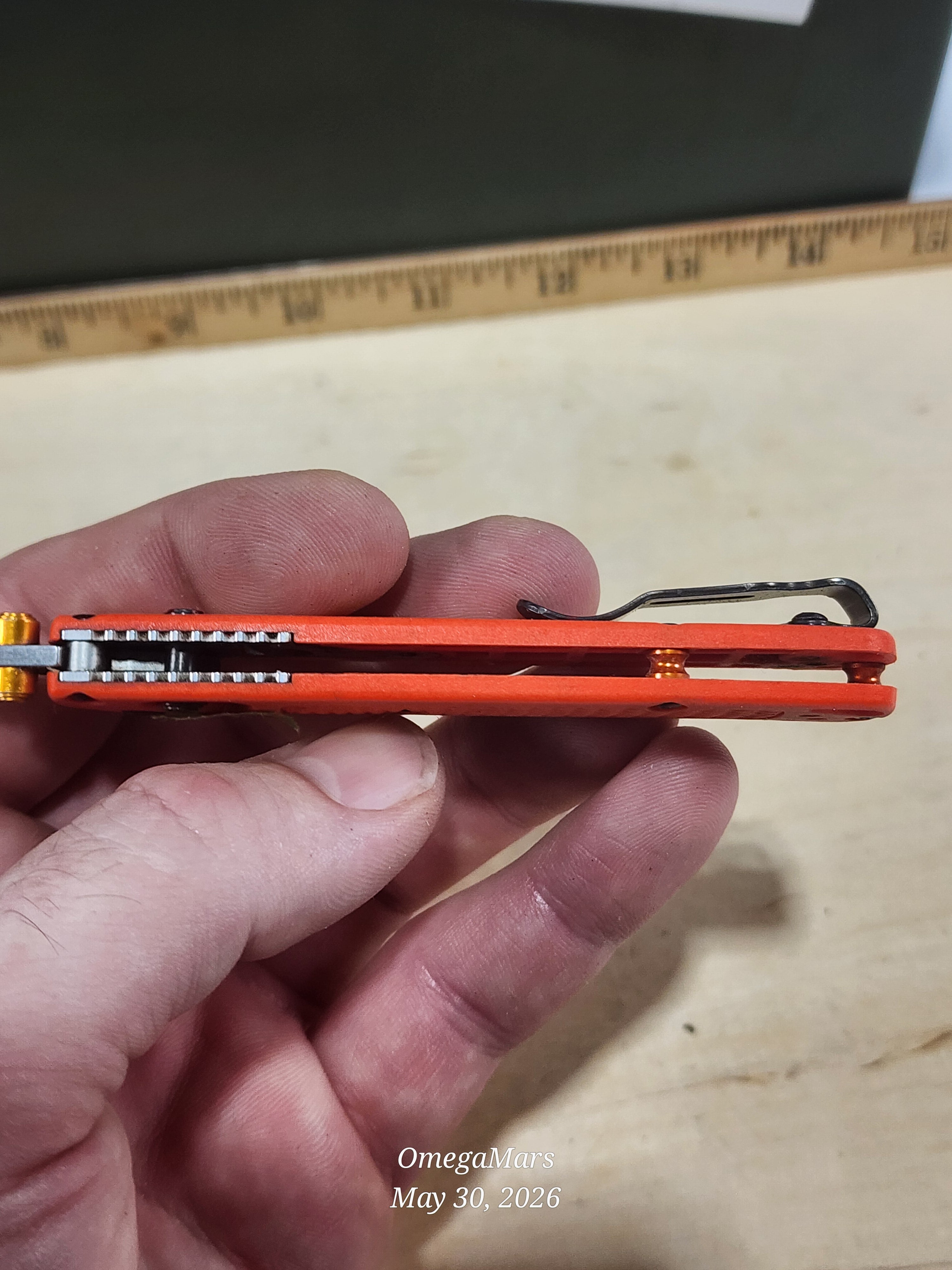 BENCHMADE 533 Mini Bugout S30V - Light Usage - Dirty #20