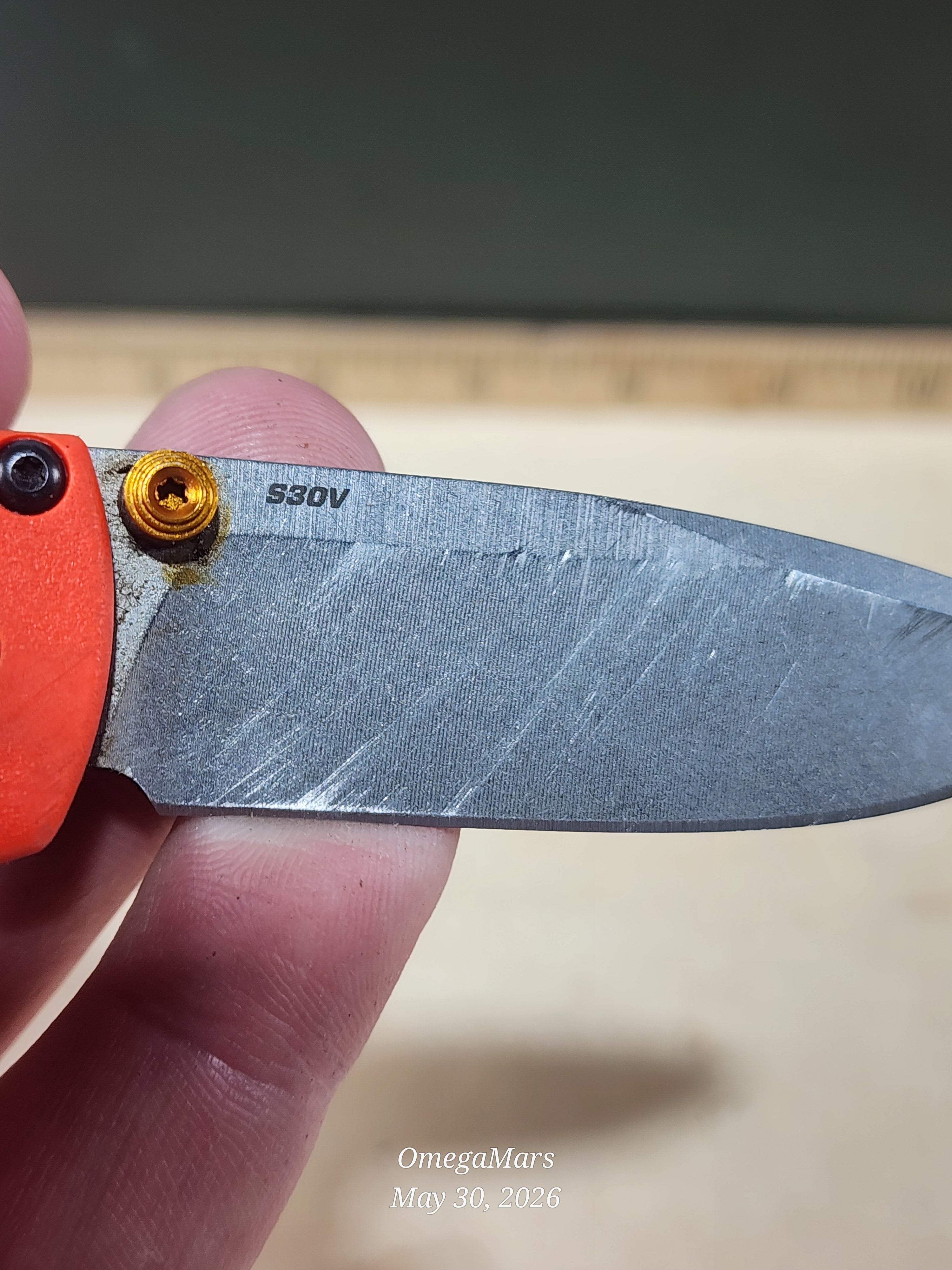 BENCHMADE 533 Mini Bugout S30V - Light Usage - Dirty #20