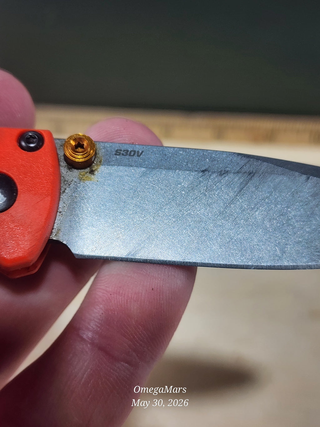 BENCHMADE 533 Mini Bugout S30V - Light Usage - Dirty #20