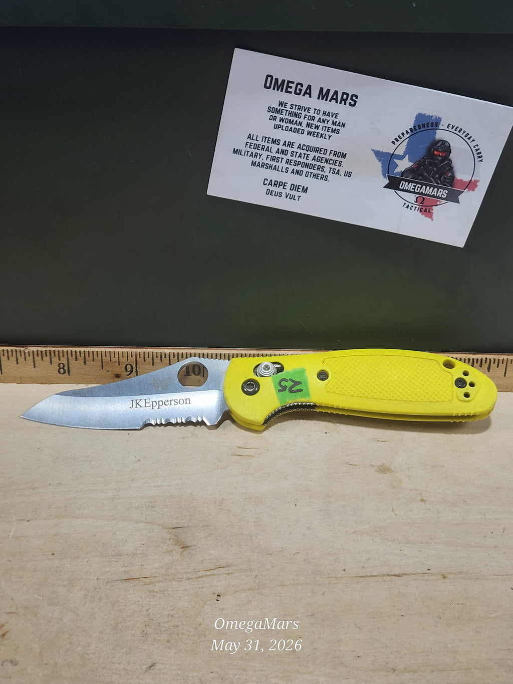 BENCHMADE 555 - 154CM - Mini Griptilain - Light Usage/Dirty - #25Gr