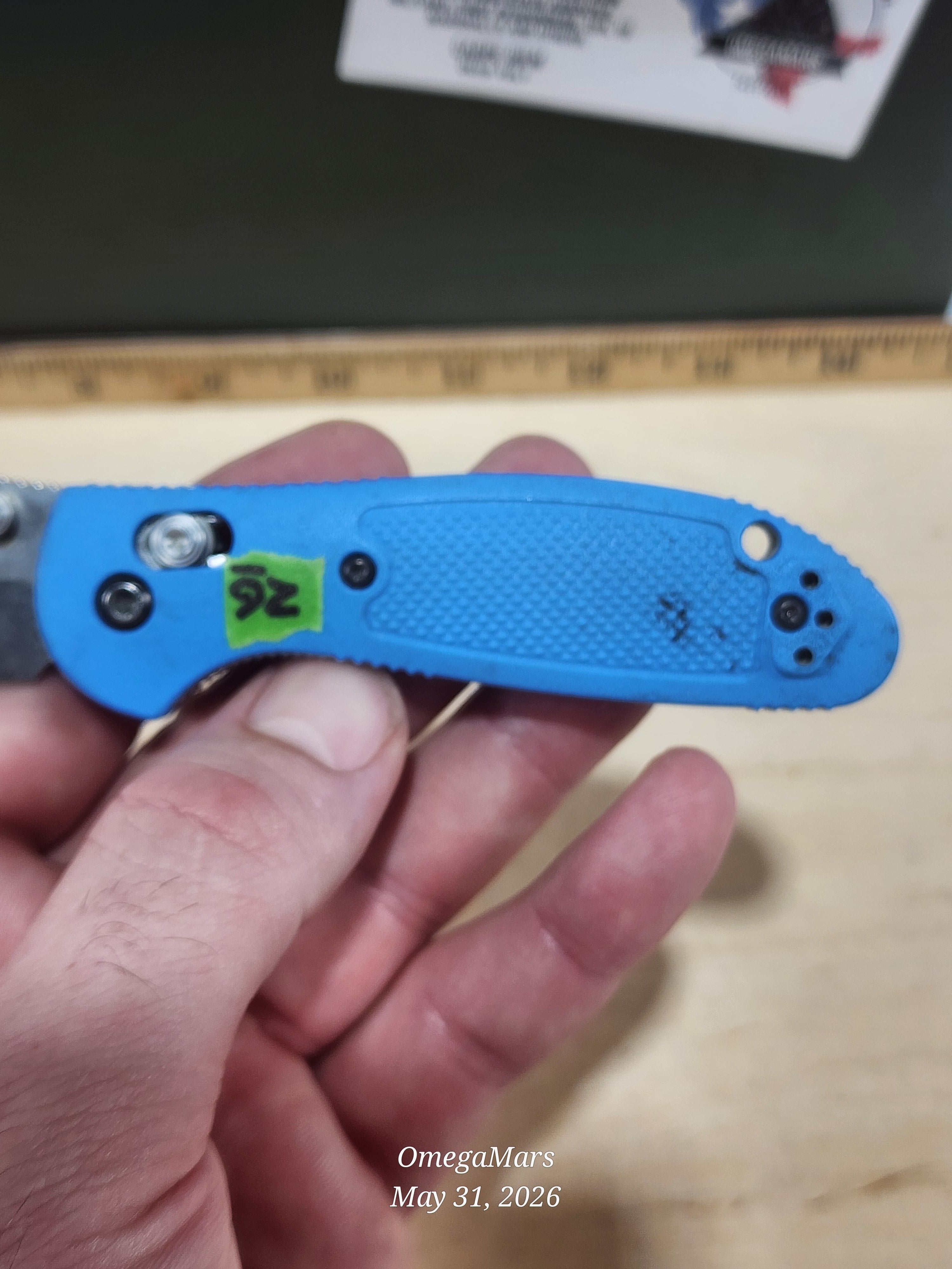 BENCHMADE 556 - S30V - Mini Griptilain - Light Usage/Dirty - #26Gr