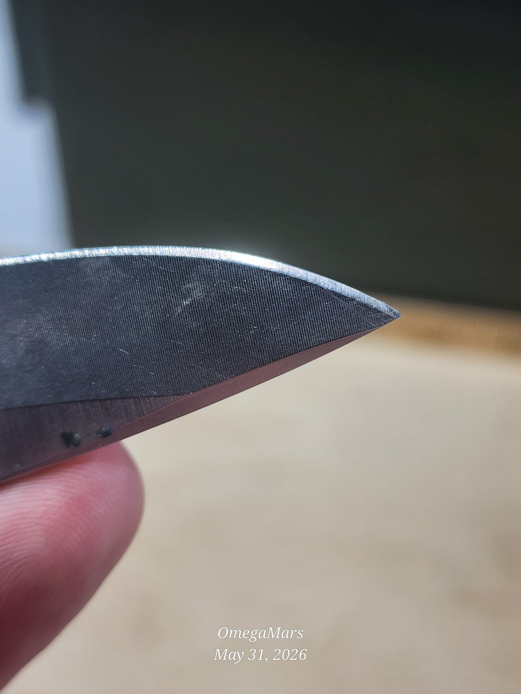 BENCHMADE 556 Mini Griptilian - Light Usage - S30V steel #26Gr