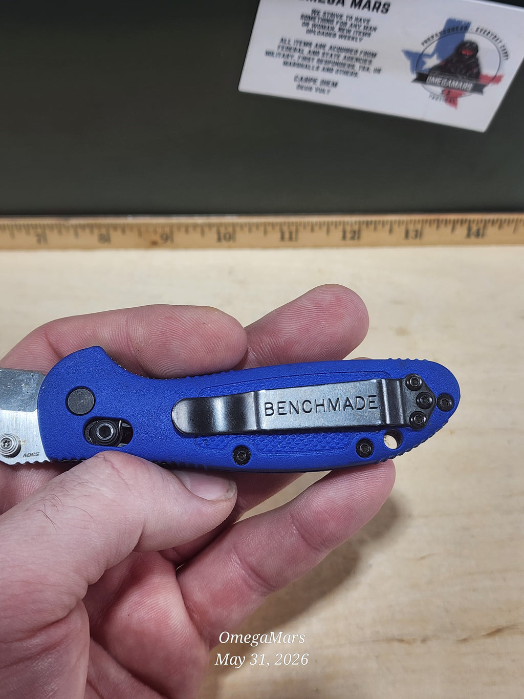 BENCHMADE 557 - S30V - Mini Griptilain Tanto - Light Usage/Dirty - #27Gr