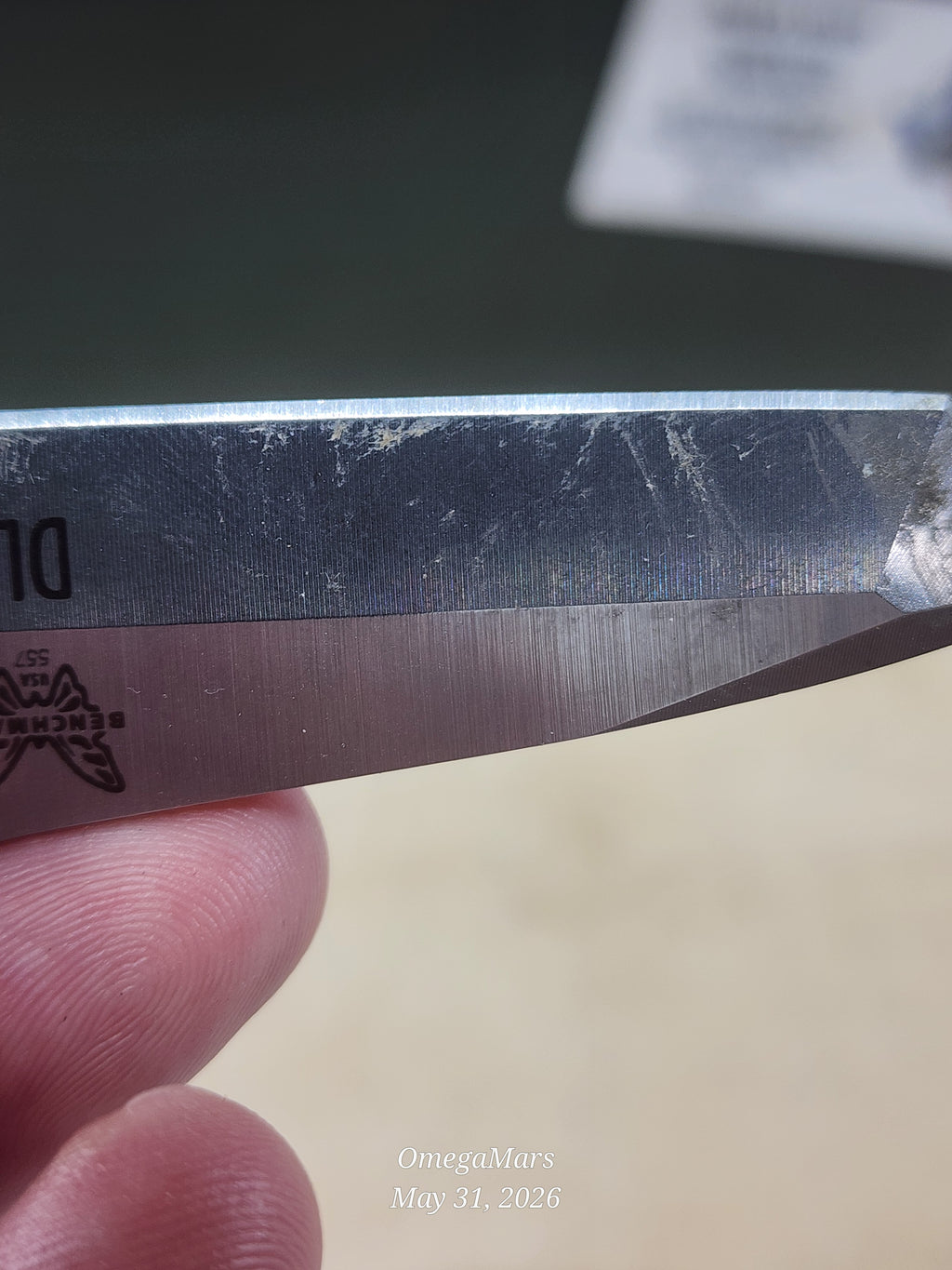 BENCHMADE 557 - S30V - Mini Griptilain Tanto - Light Usage/Dirty - #27Gr