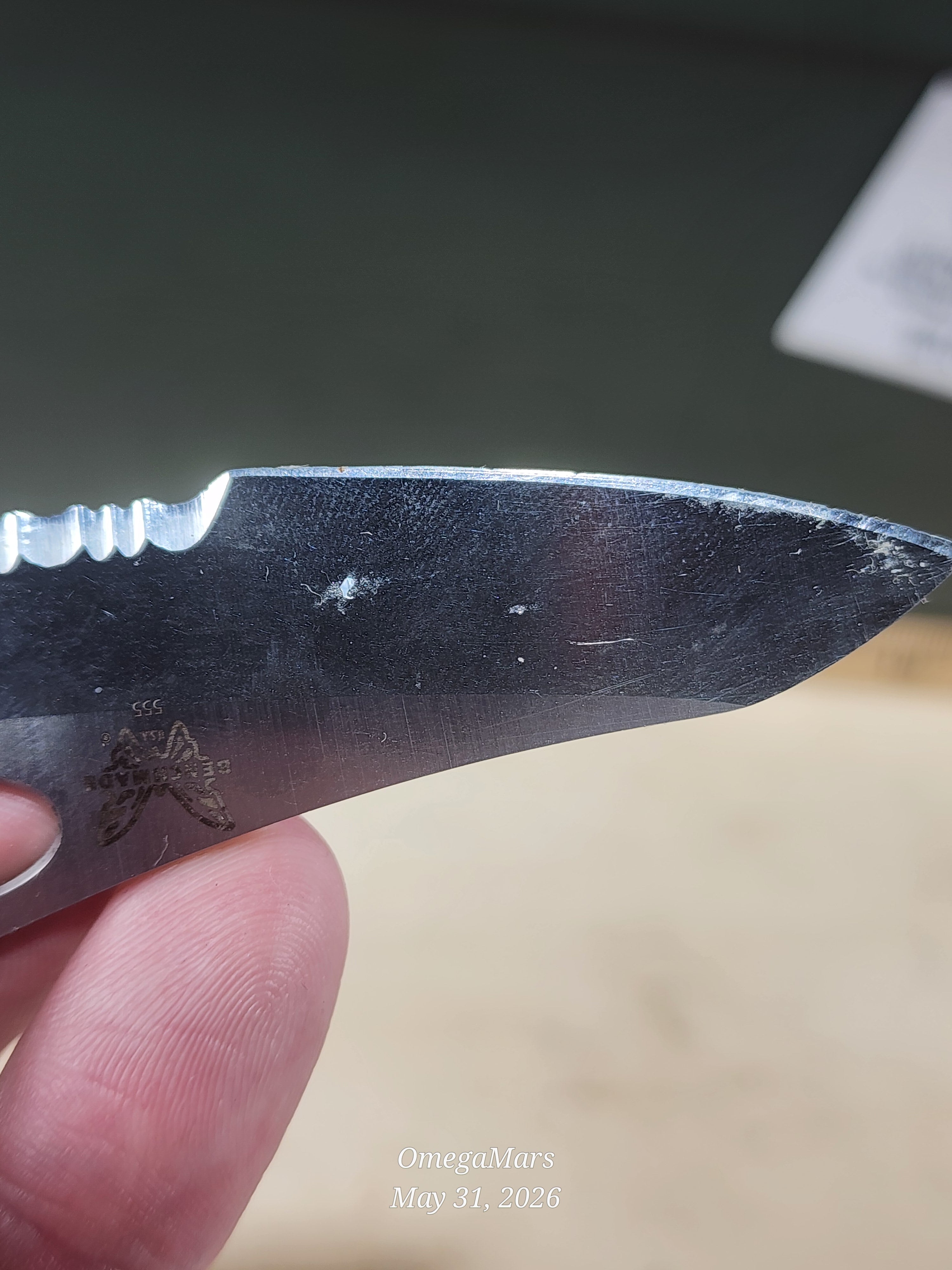 BENCHMADE 555 - 440C - Mini Griptilain - Light Usage/Dirty - #28Gr