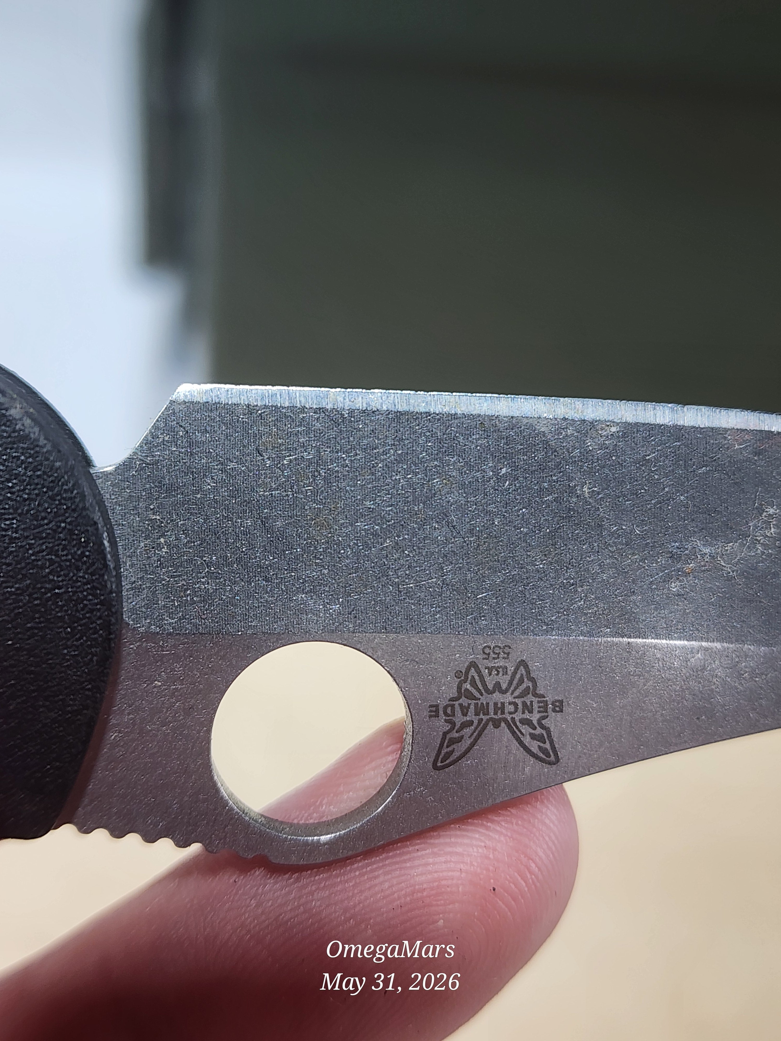 BENCHMADE 555 - S30V - Mini Griptilain - Light Usage/Dirty - #29Gr
