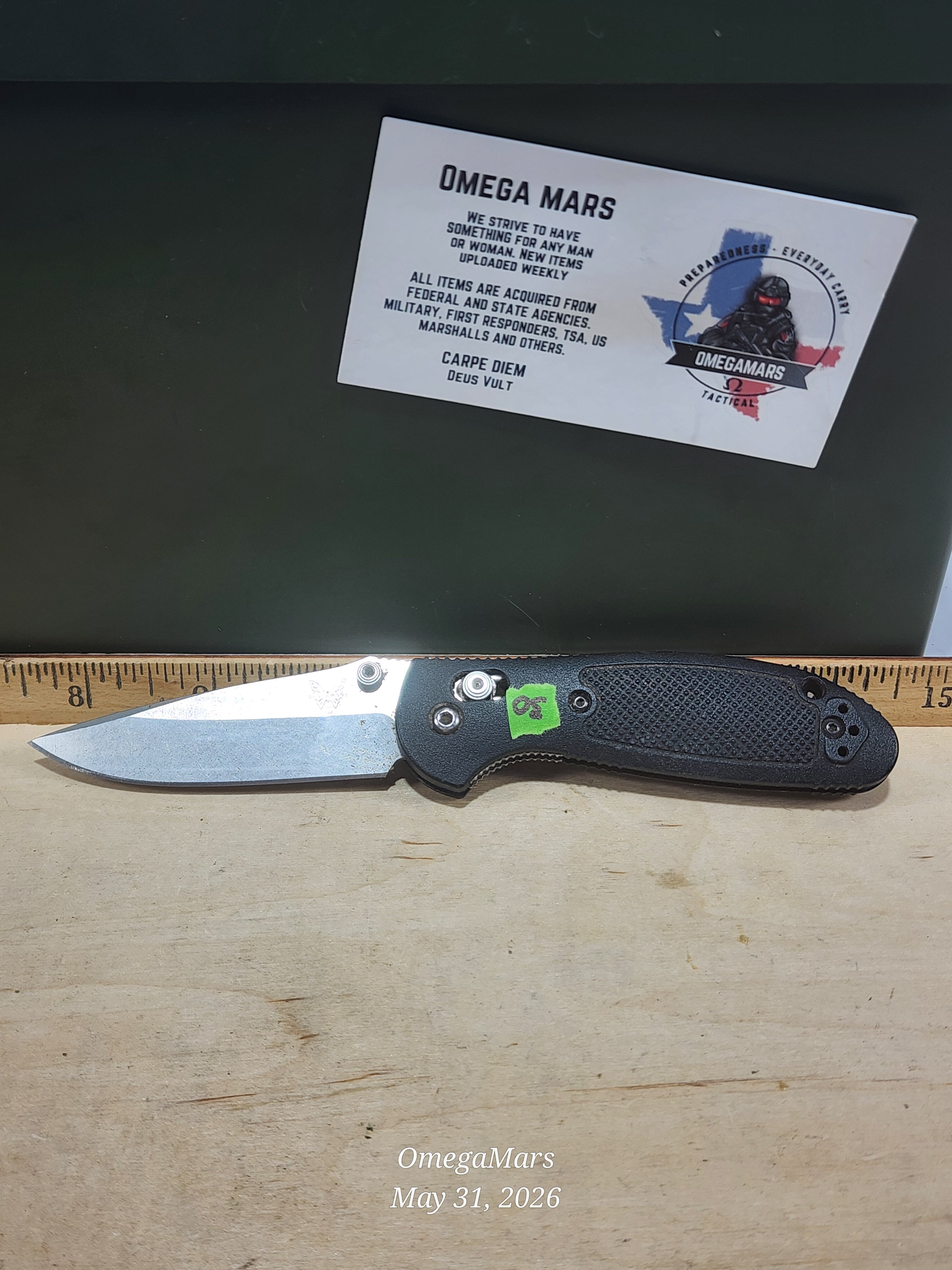 BENCHMADE 556 - S30V - Mini Griptilain - Light Usage/Dirty - #30Gr