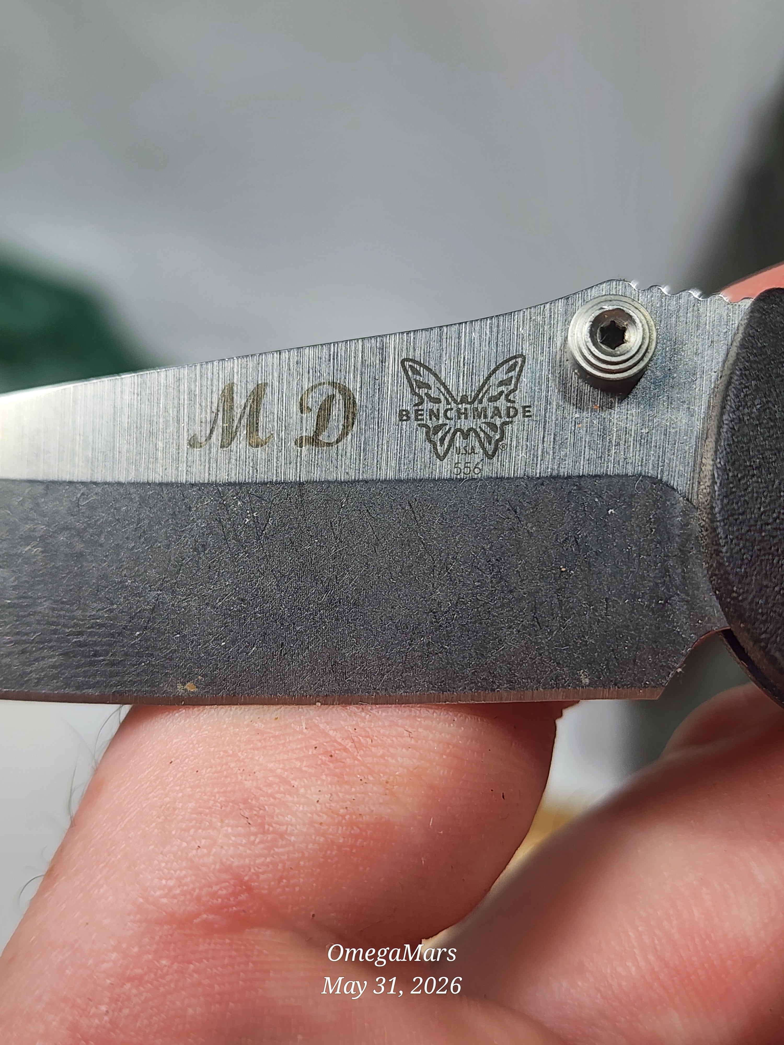 BENCHMADE 556 - S30V - Mini Griptilain - Light Usage/Dirty - #31Gr