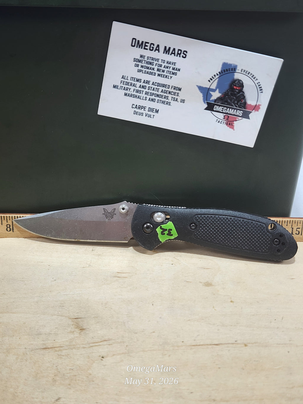 BENCHMADE 556 - S30V - Mini Griptilain - Light Usage/Dirty - #32Gr