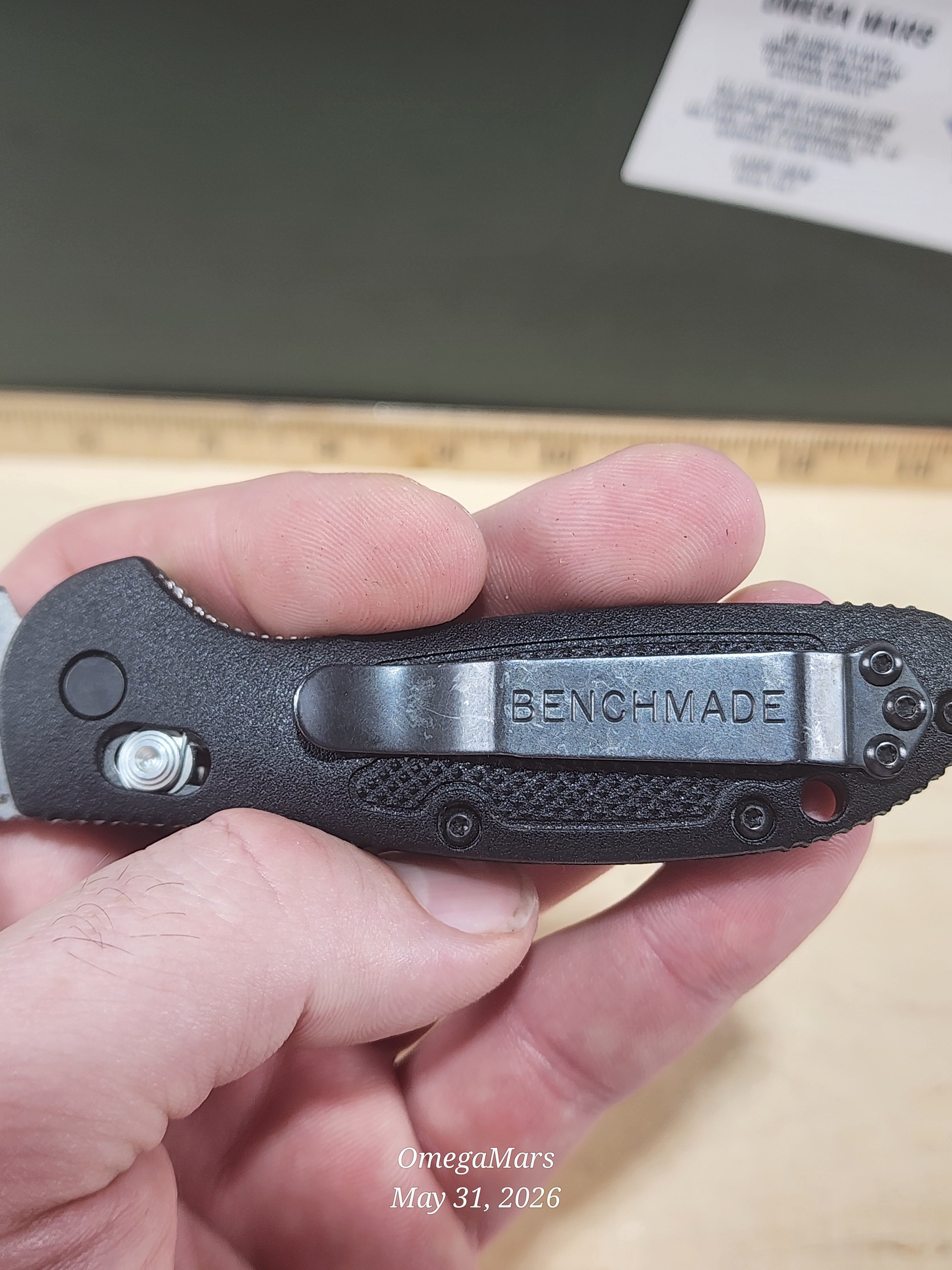 BENCHMADE 556 - S30V - Mini Griptilain - Light Usage/Dirty - #32Gr