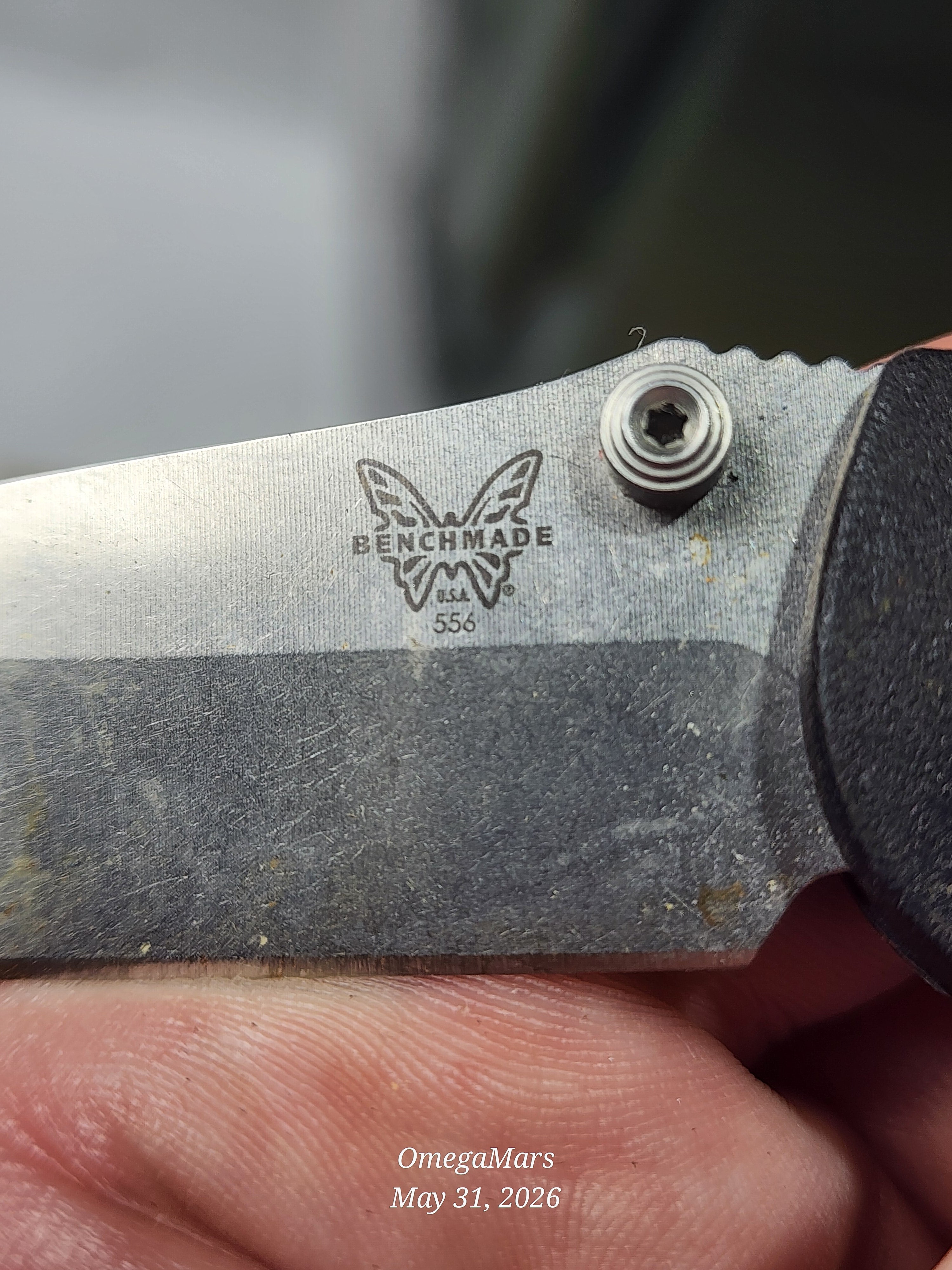BENCHMADE 556 - S30V - Mini Griptilain - Light Usage/Dirty - #32Gr