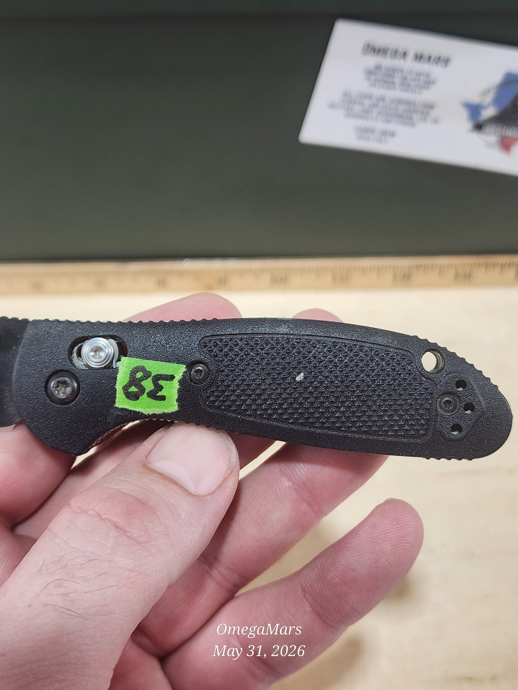 BENCHMADE 557 Mini Griptilain Tanto - Light Usage/Dirty - #38Gr