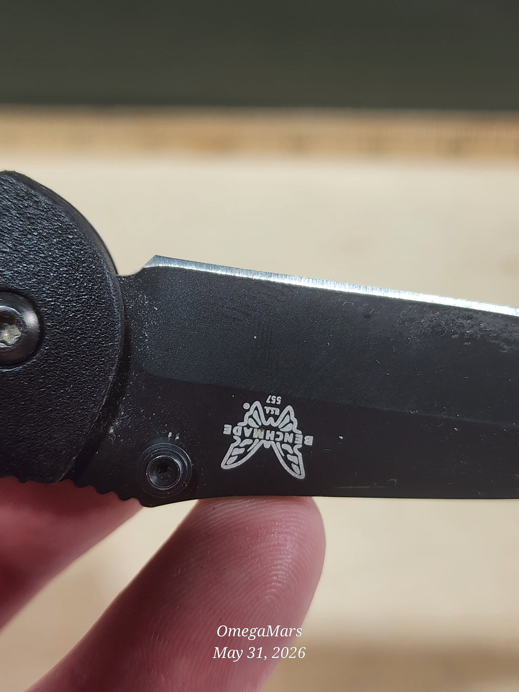 BENCHMADE 557 Mini Griptilain Tanto - Light Usage/Dirty - #38Gr