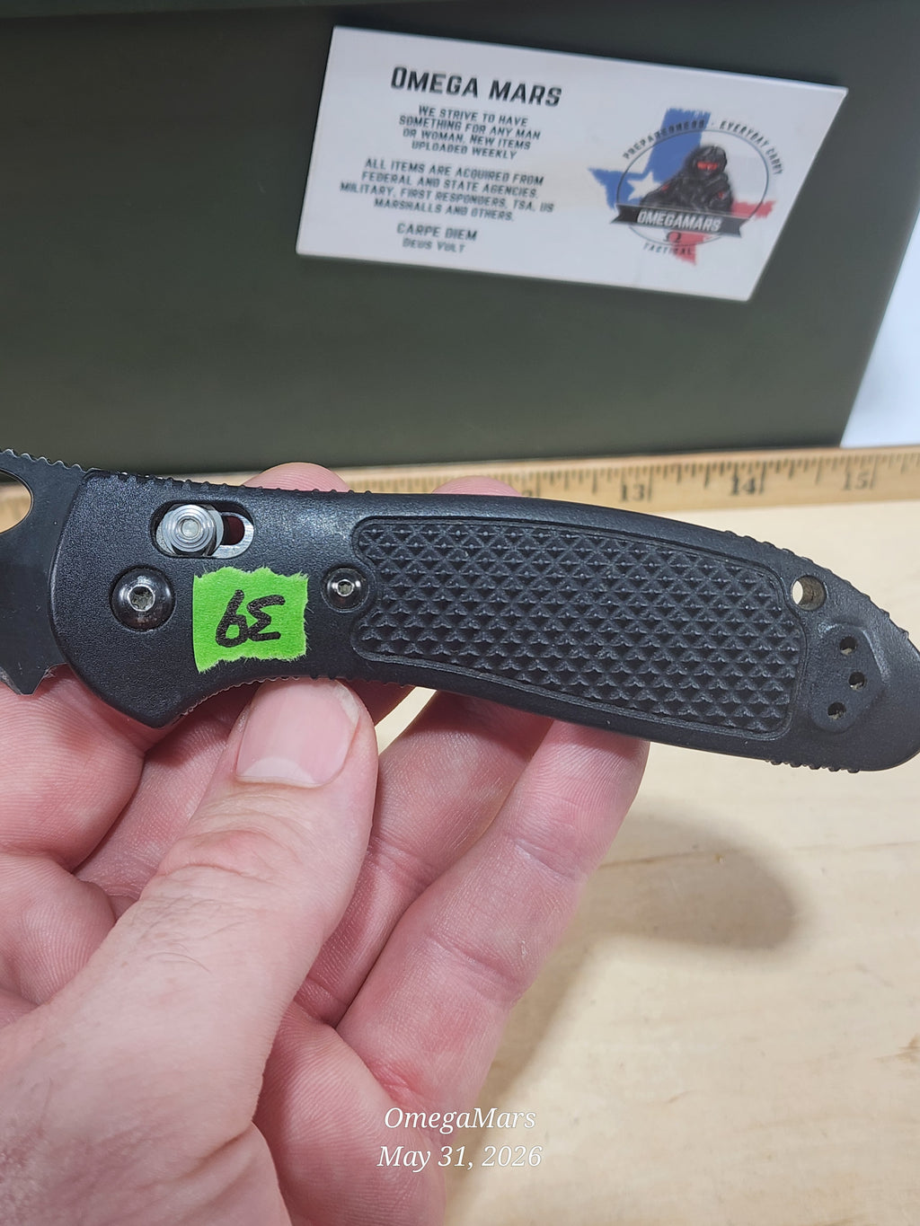 BENCHMADE 550-440C Griptilian - Light Usage/Dirty - #39Gr