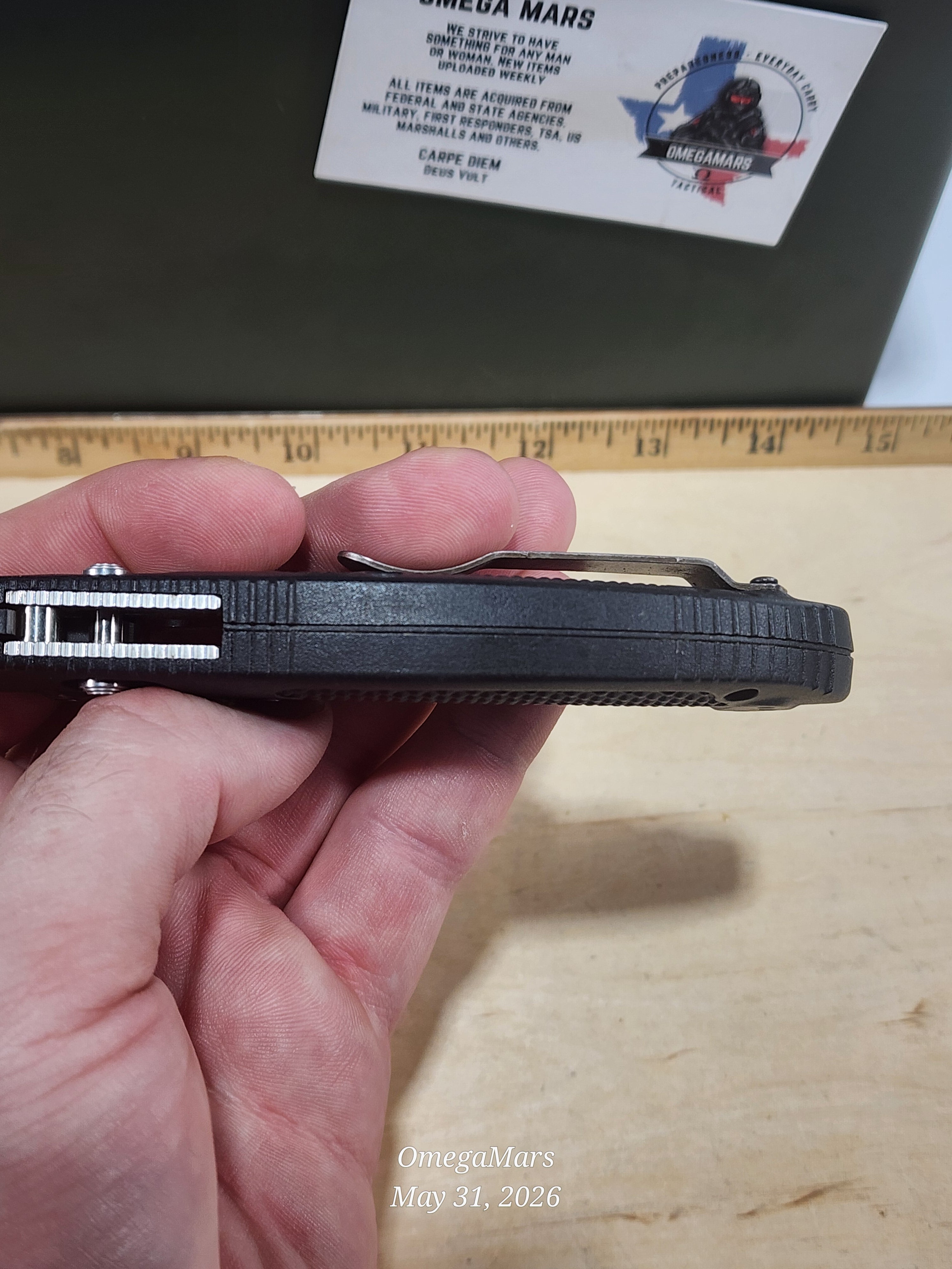 BENCHMADE 550-440C Griptilian - Light Usage/Dirty - #39Gr