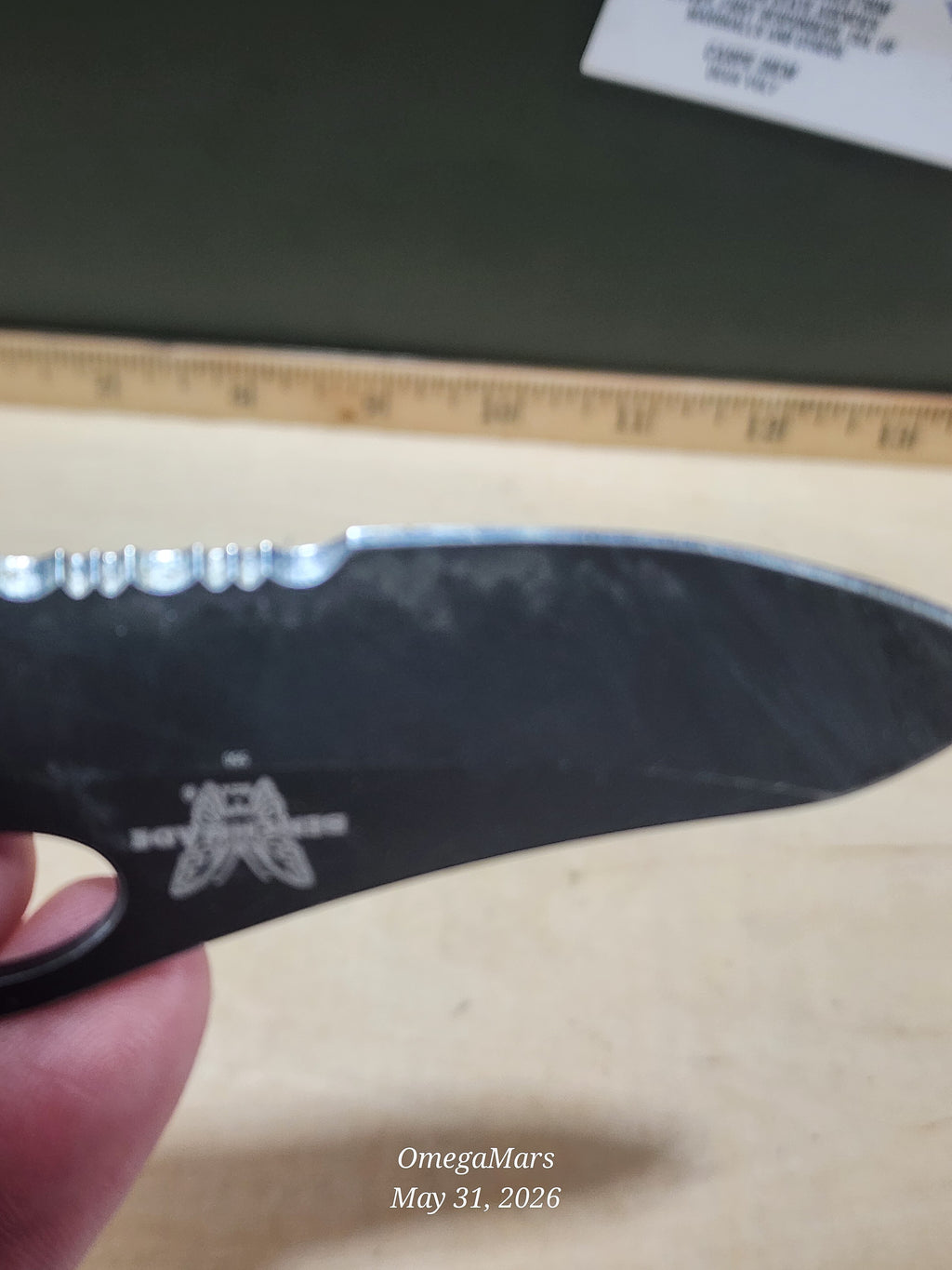 BENCHMADE 550-440C Griptilian - Light Usage/Dirty - #39Gr