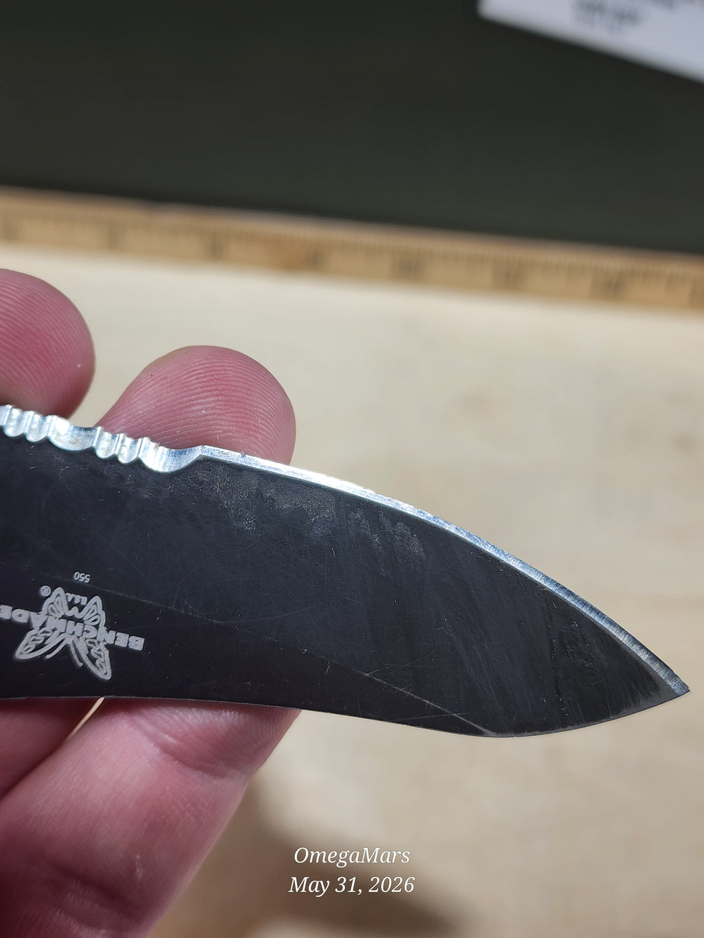 BENCHMADE 550-440C Griptilian - Light Usage/Dirty - #39Gr
