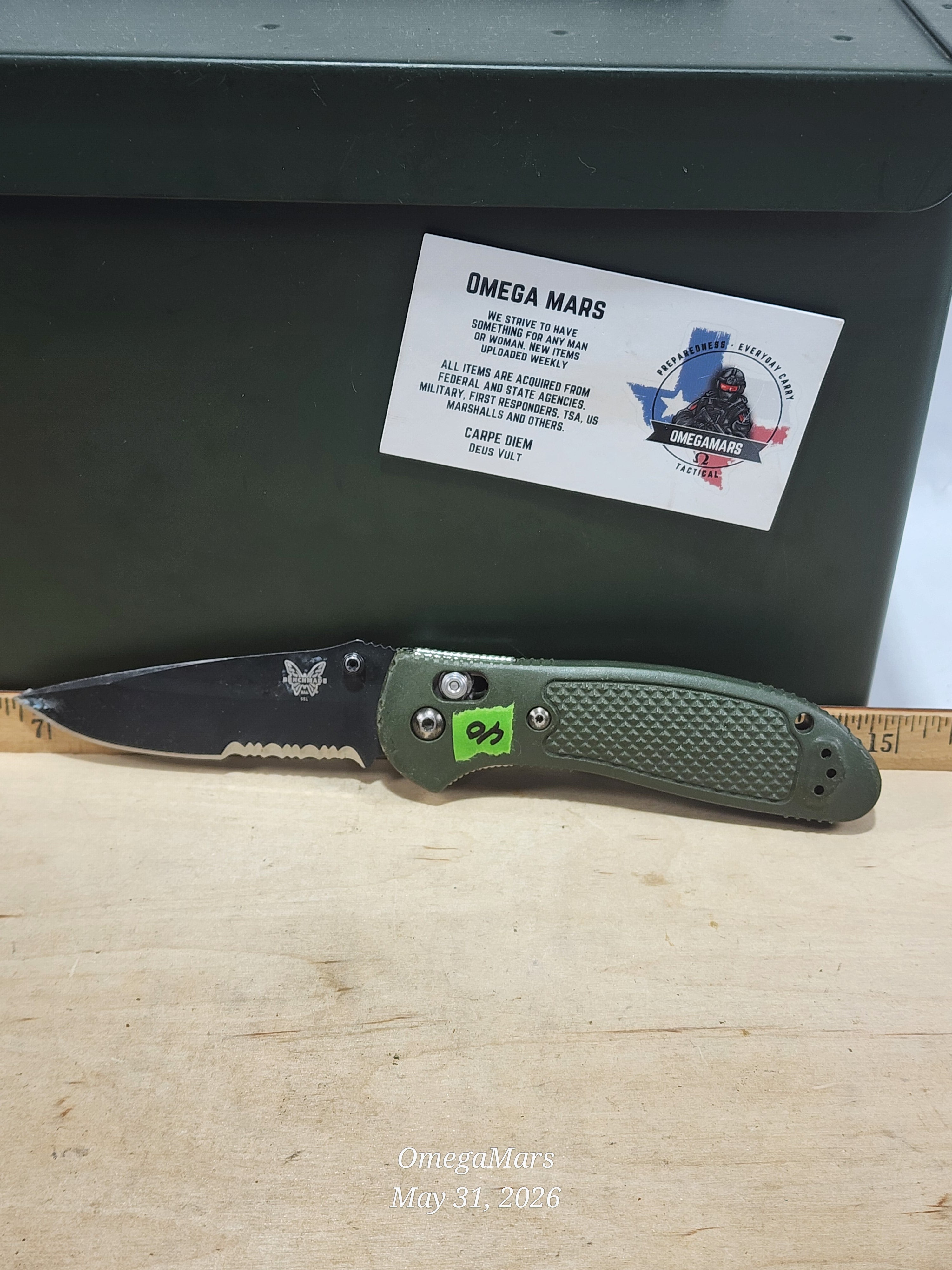 BENCHMADE 551-154CM Griptilian - Light Usage/Dirty - #40Gr