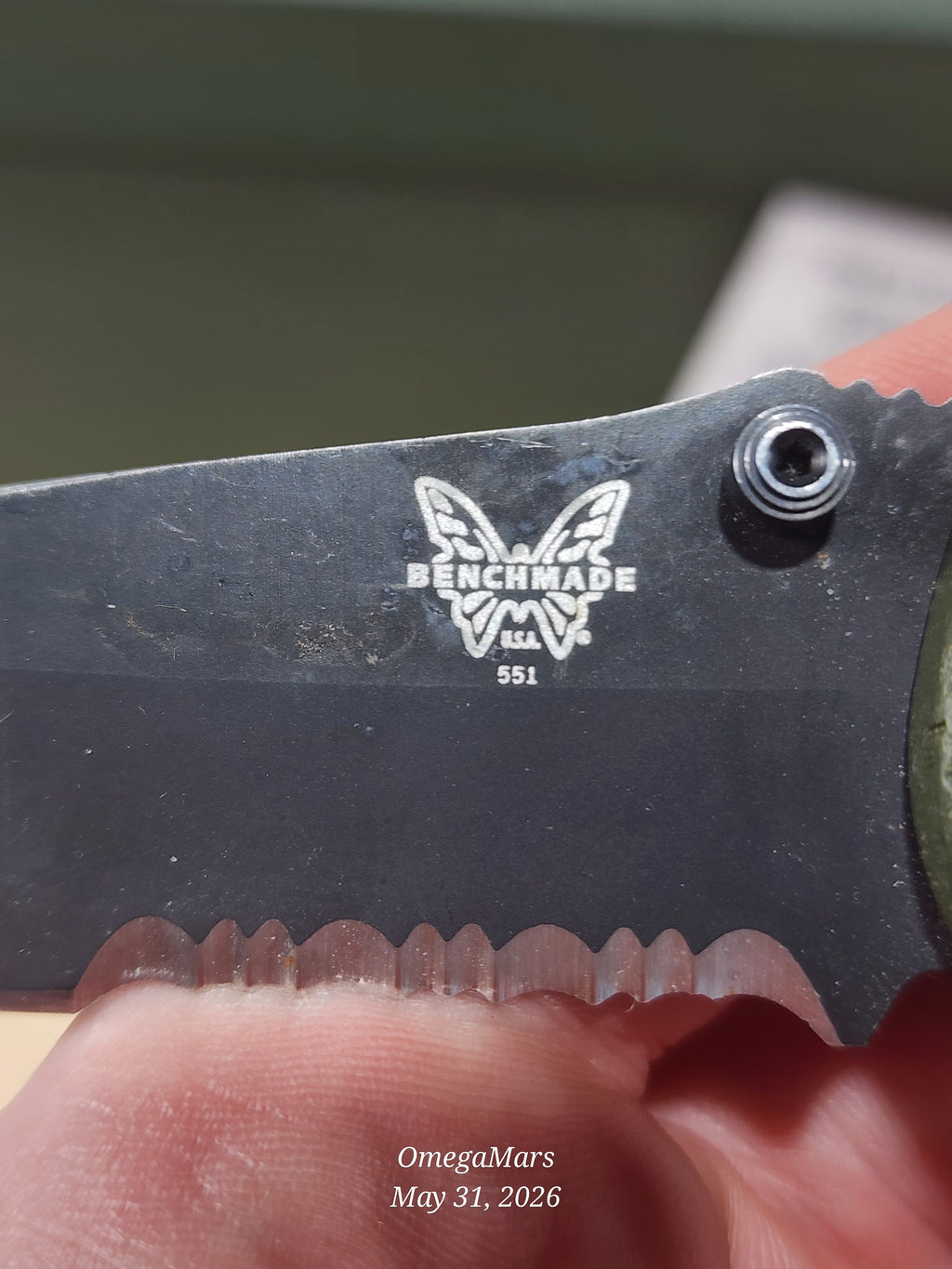 BENCHMADE 551-154CM Griptilian - Light Usage/Dirty - #40Gr