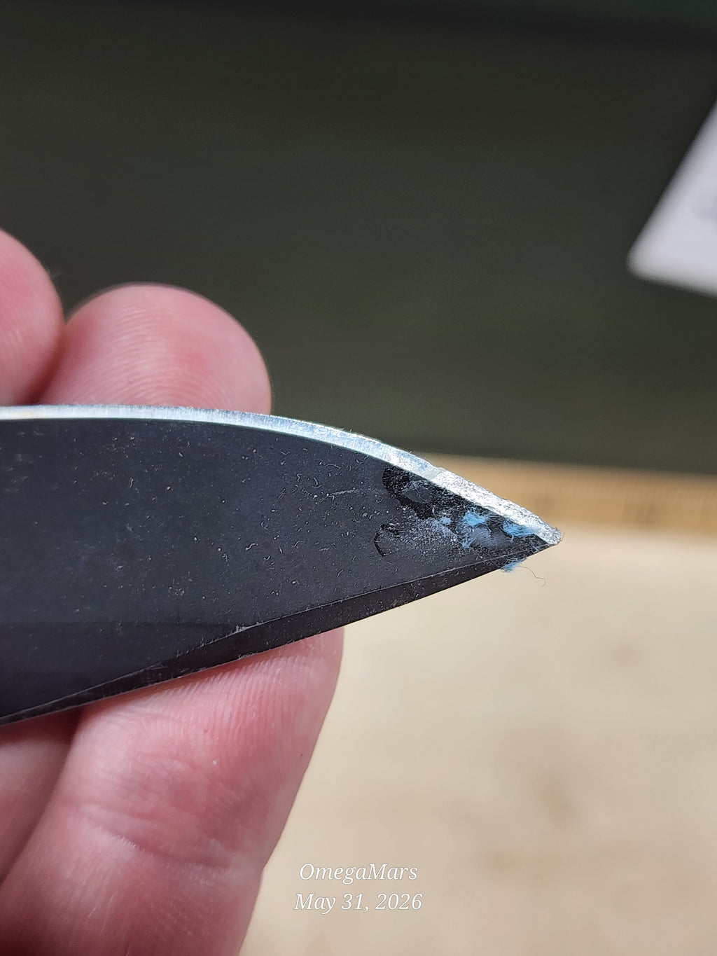 BENCHMADE 551-154CM Griptilian - Light Usage/Dirty - #40Gr