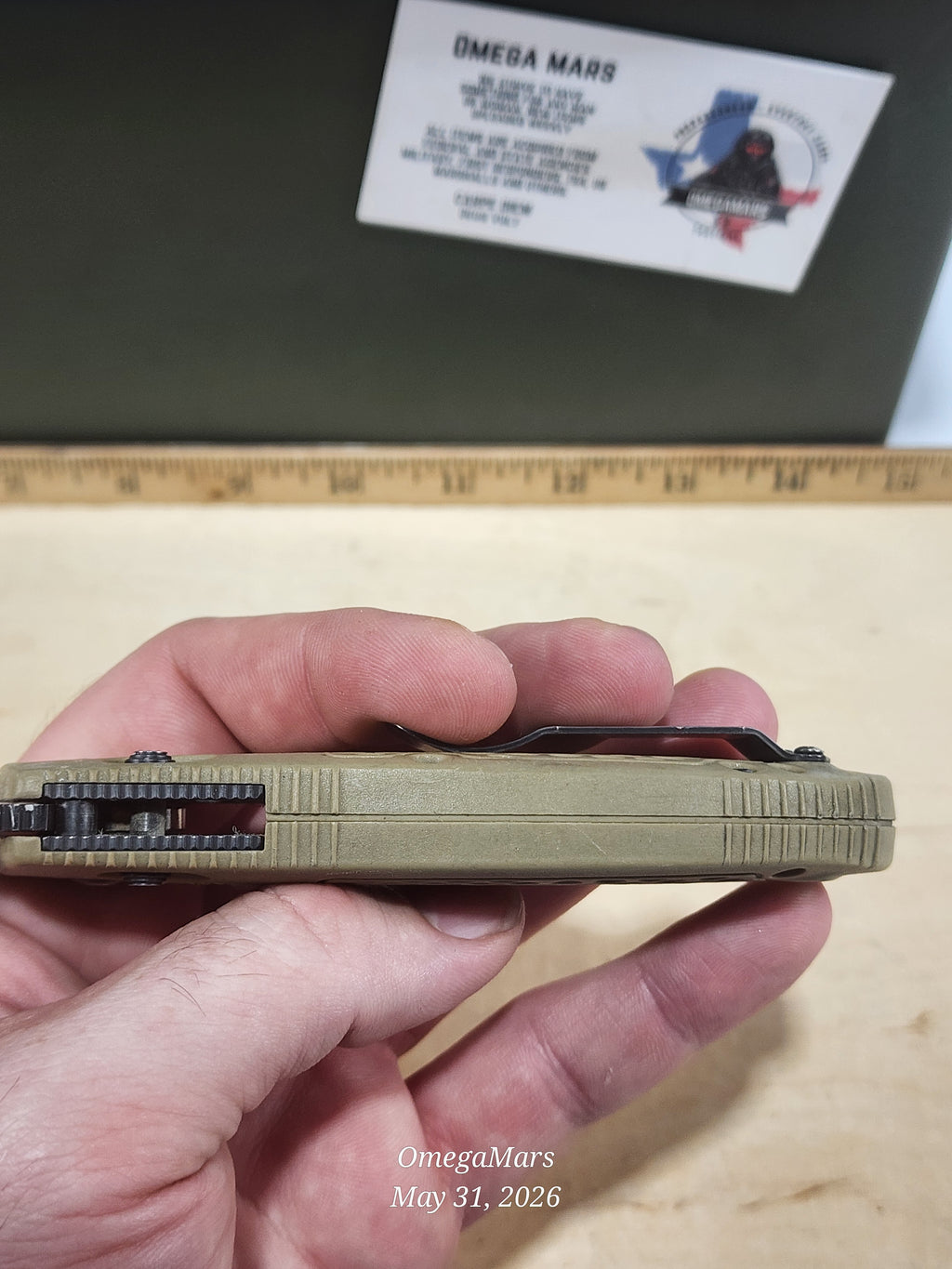 BENCHMADE 551-D2 Griptilian - Light Usage/Dirty - #41Gr