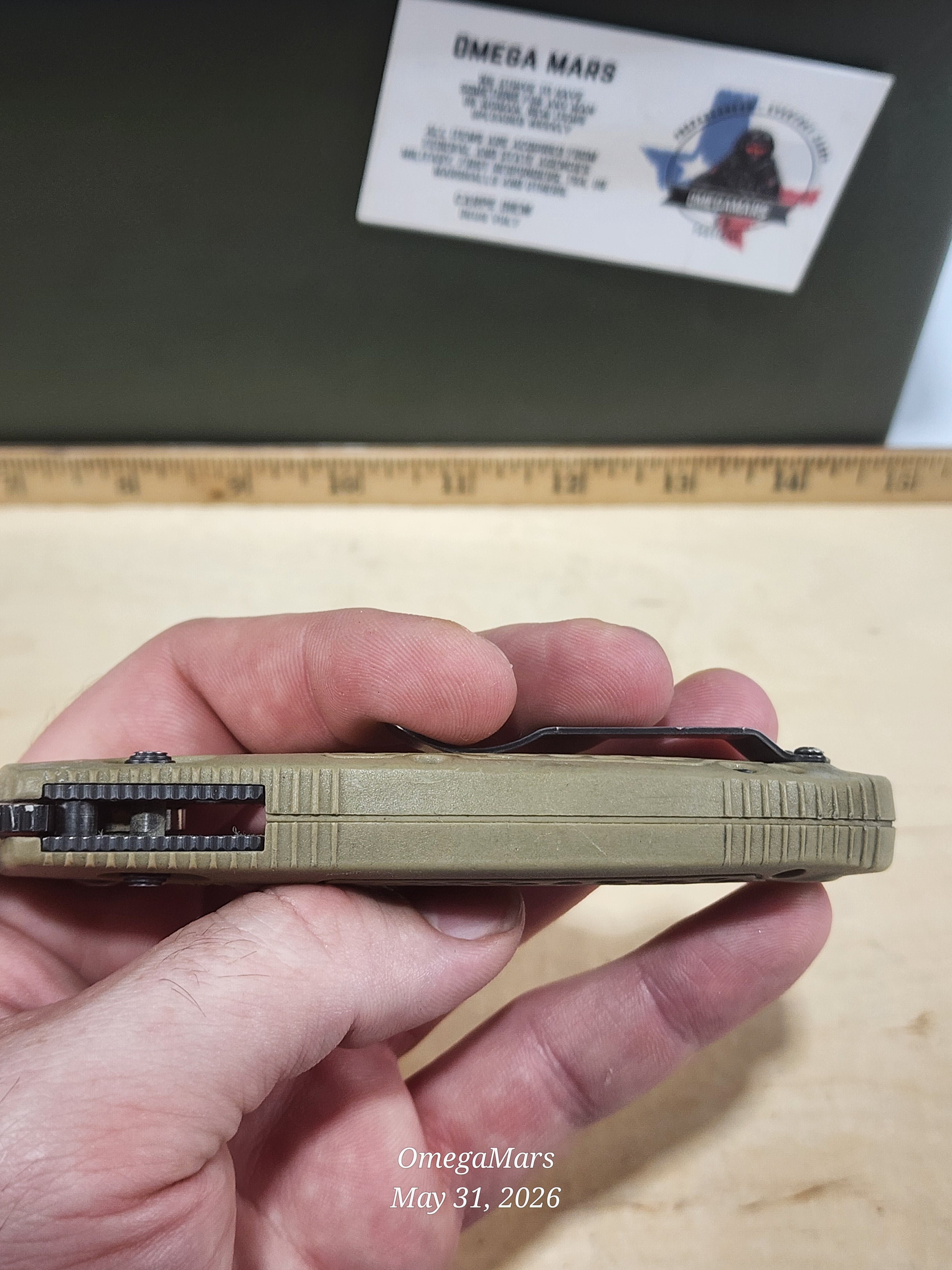 BENCHMADE 551-D2 Griptilian - Light Usage/Dirty - #41Gr