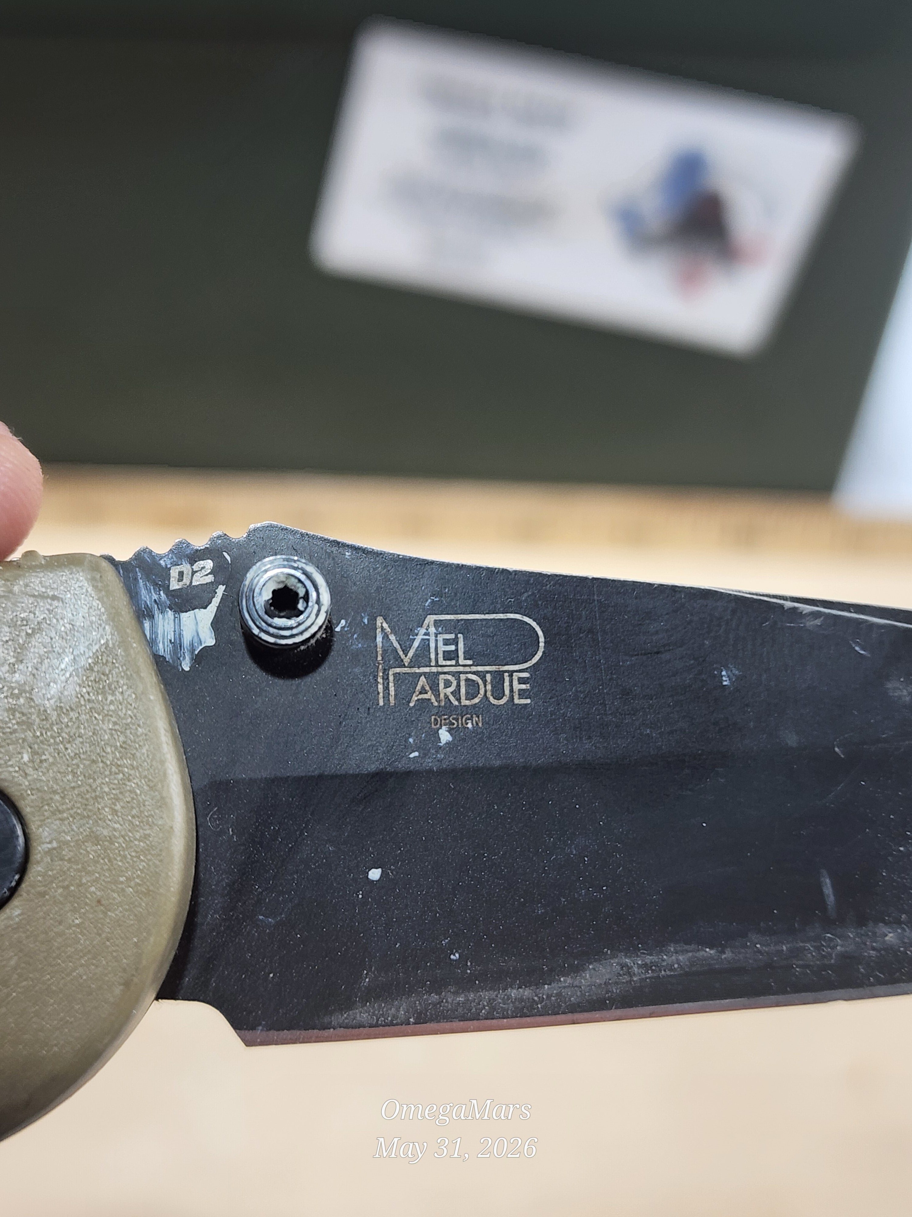 BENCHMADE 551-D2 Griptilian - Light Usage/Dirty - #41Gr