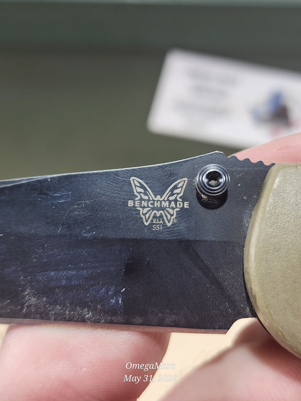 BENCHMADE 551-D2 Griptilian - Light Usage/Dirty - #41Gr