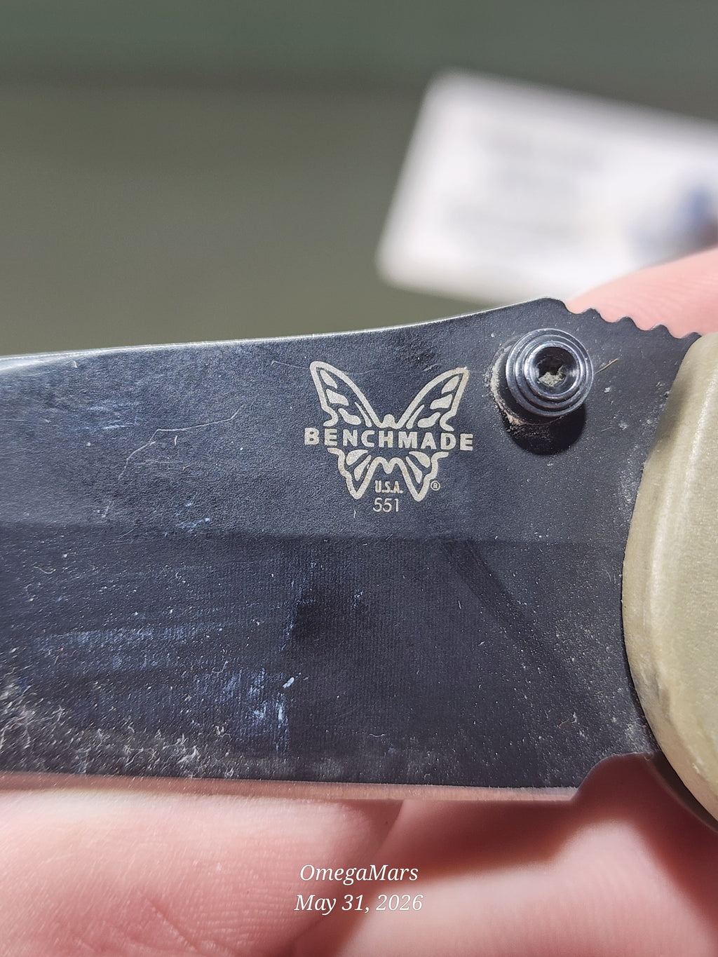BENCHMADE 551-D2 Griptilian - Light Usage/Dirty - #41Gr