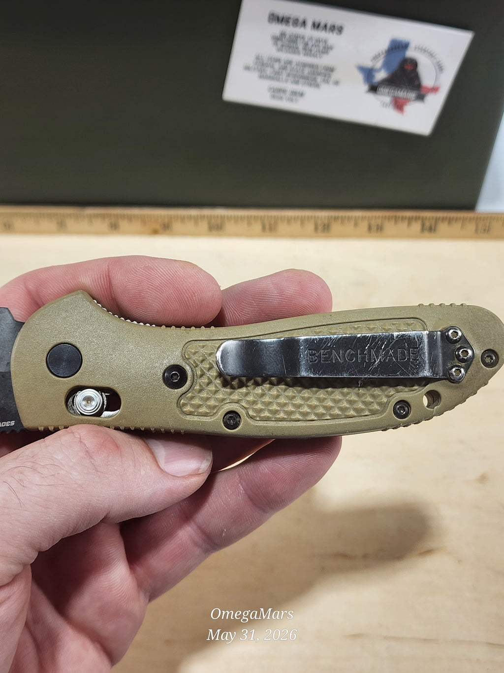 BENCHMADE 551-S30V Griptilian - Light Usage/Dirty - #42Gr