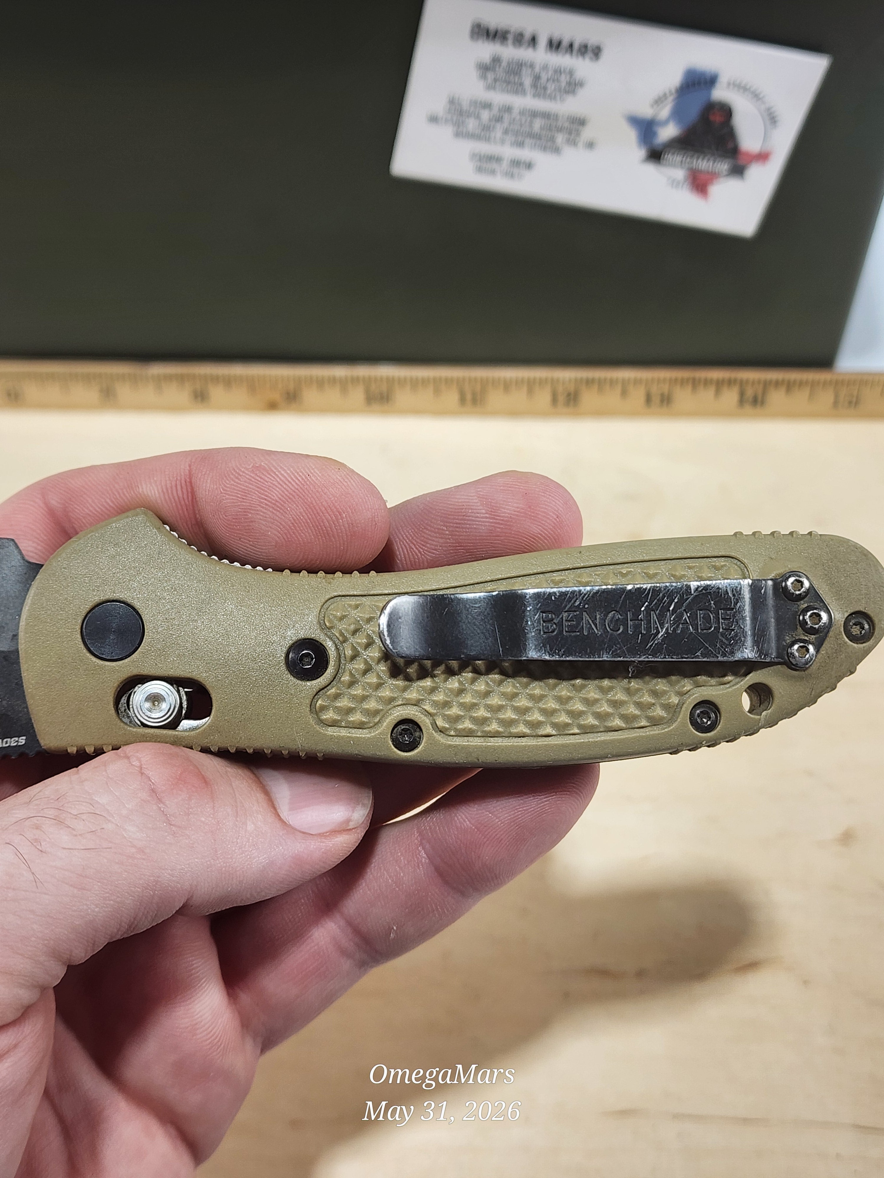 BENCHMADE 551-S30V Griptilian - Light Usage/Dirty - #42Gr