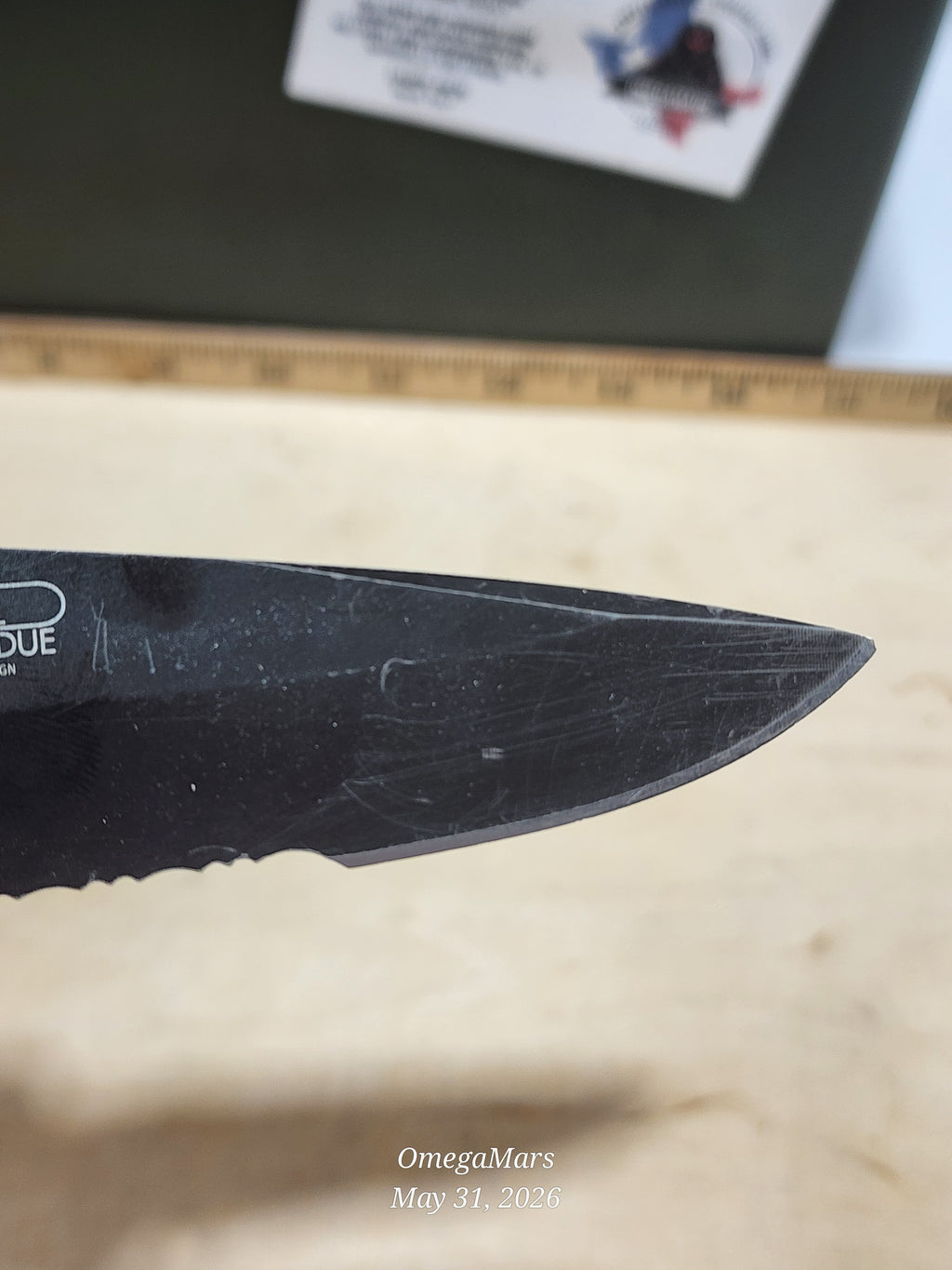BENCHMADE 551-S30V Griptilian - Light Usage/Dirty - #42Gr
