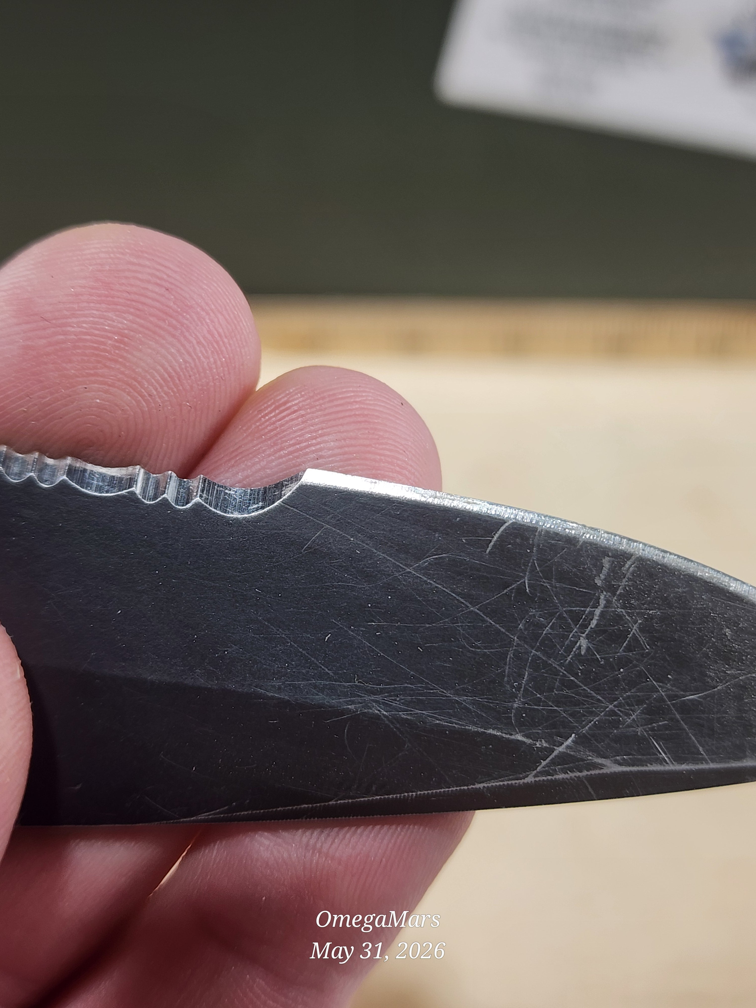 BENCHMADE 551-S30V Griptilian - Light Usage/Dirty - #42Gr