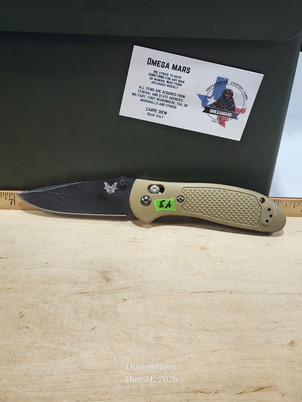BENCHMADE 551-S30V Griptilian - Light Usage/Dirty - #43Gr