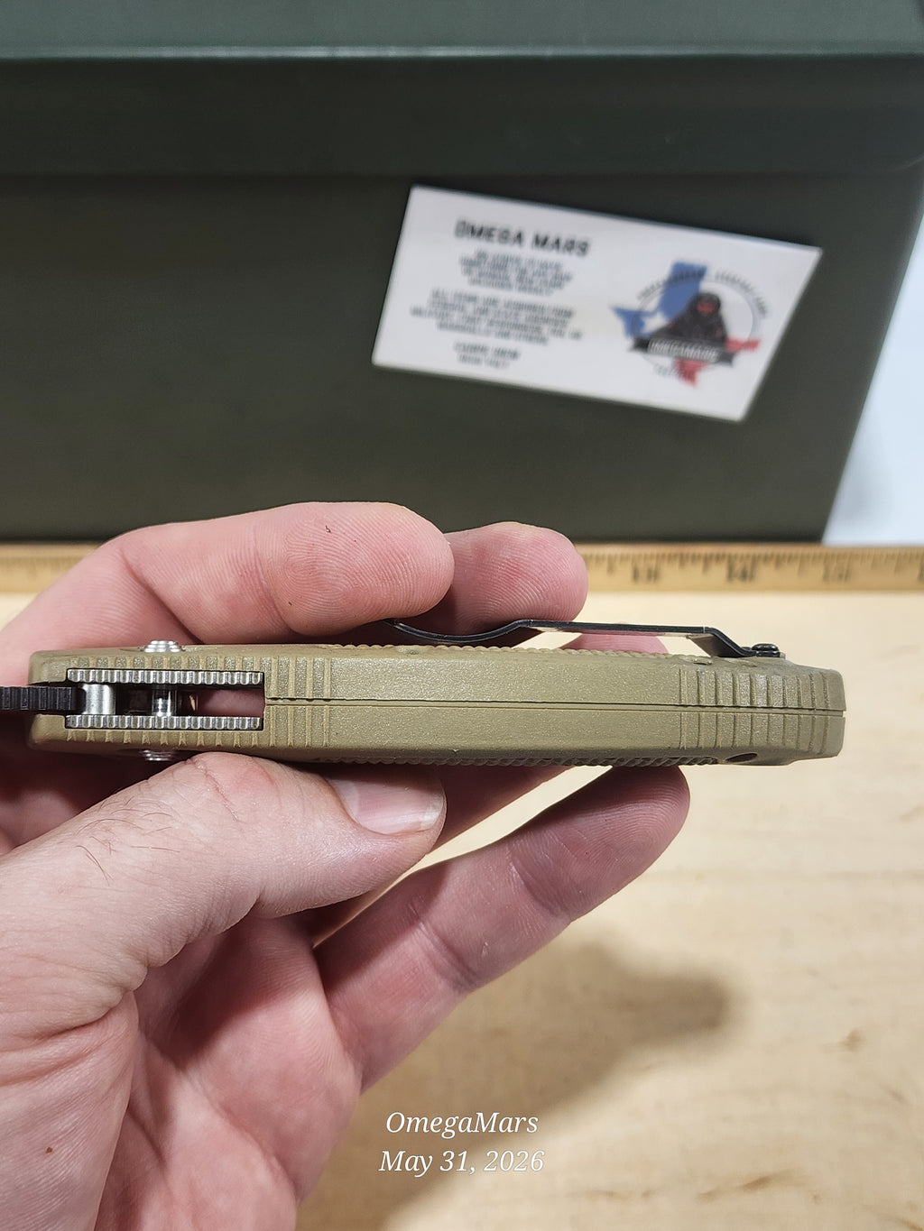 BENCHMADE 551-S30V Griptilian - Light Usage/Dirty - #43Gr