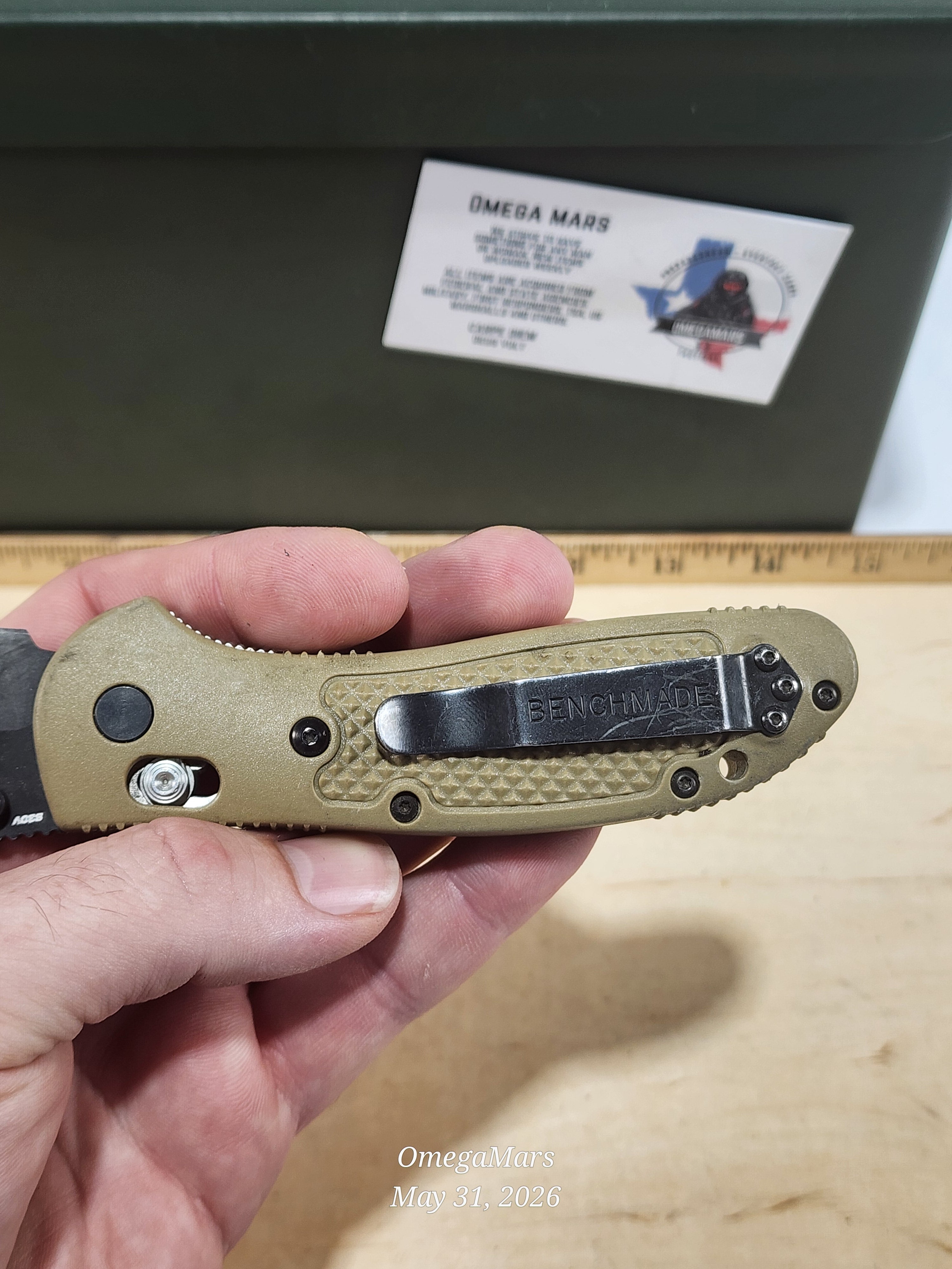 BENCHMADE 551-S30V Griptilian - Light Usage/Dirty - #43Gr